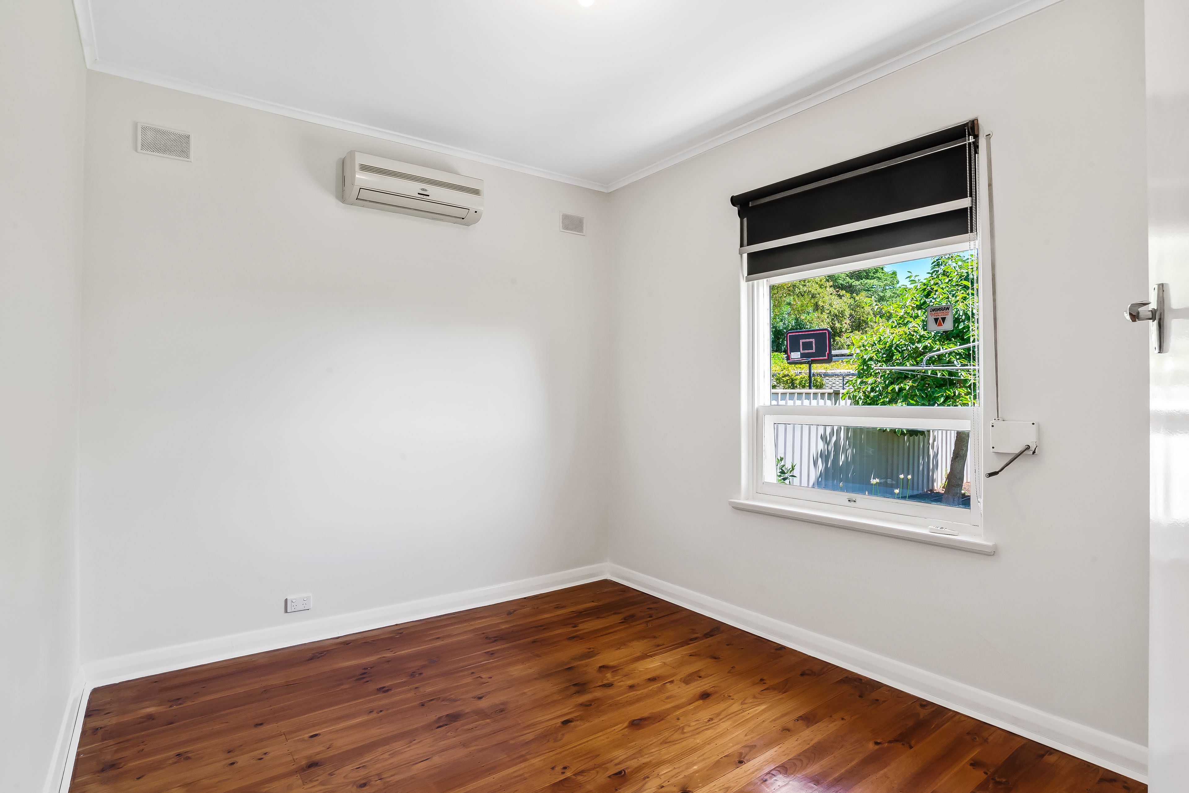 92 Cashel Street — photo 8 of 13