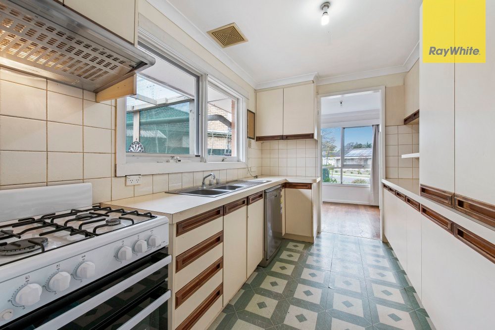 21 McComb Crescent, Bayswater, VIC 3153