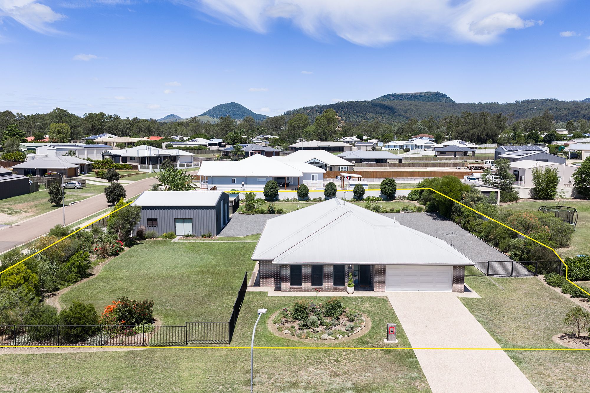 6 Pamela Court, Withcott, QLD 4352