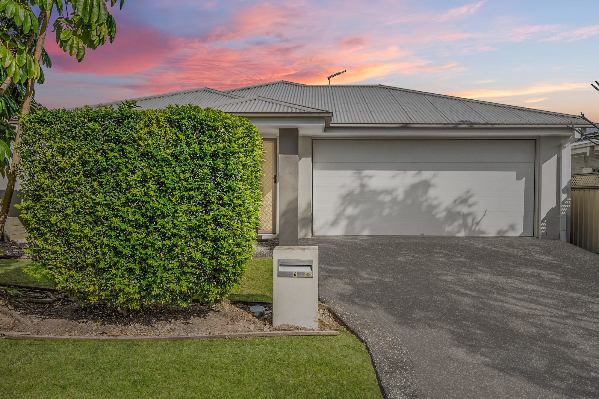 6 Munthari Drive, Berrinba, QLD 4117