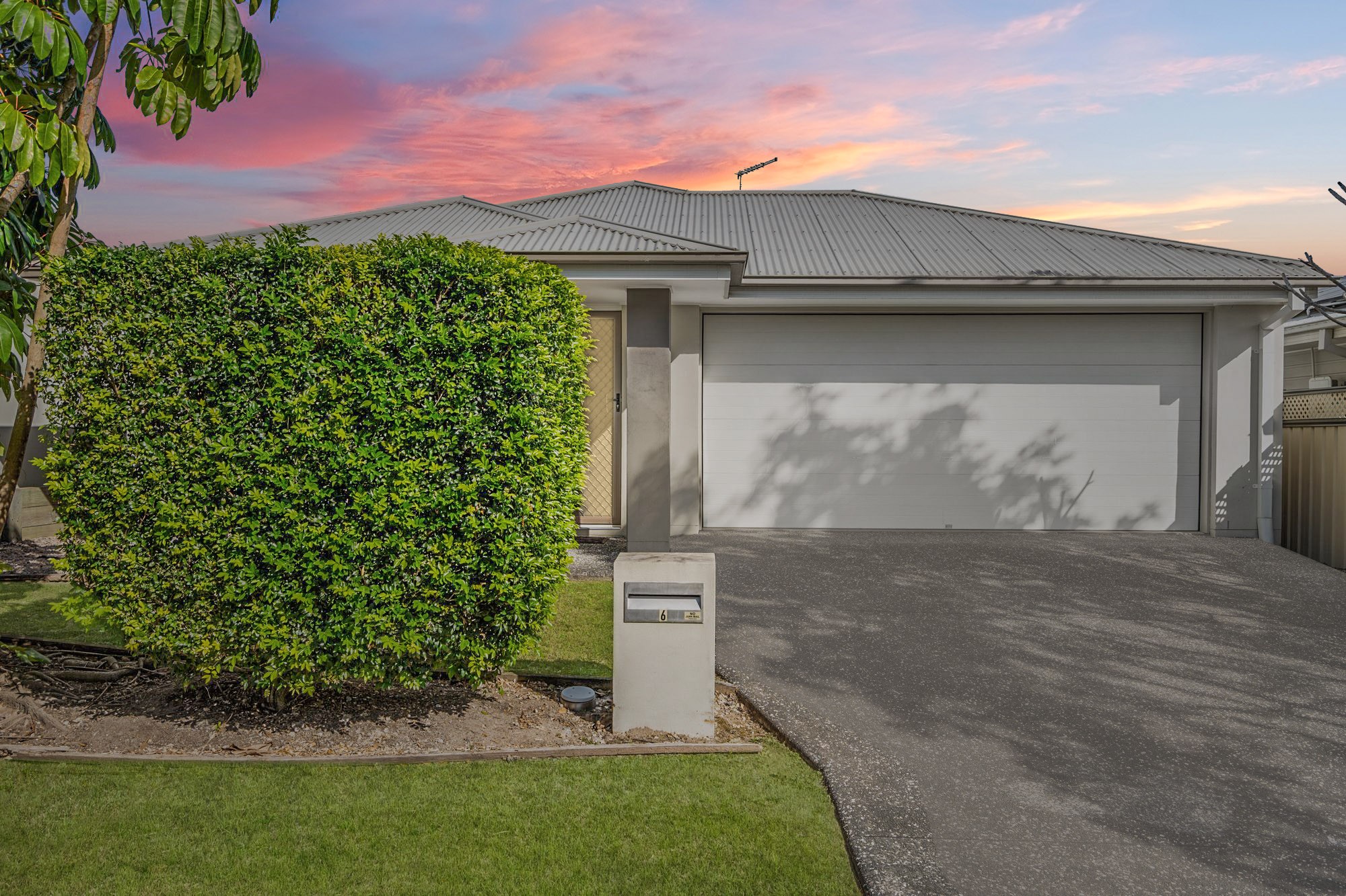 6 Munthari Drive, Berrinba, QLD 4117