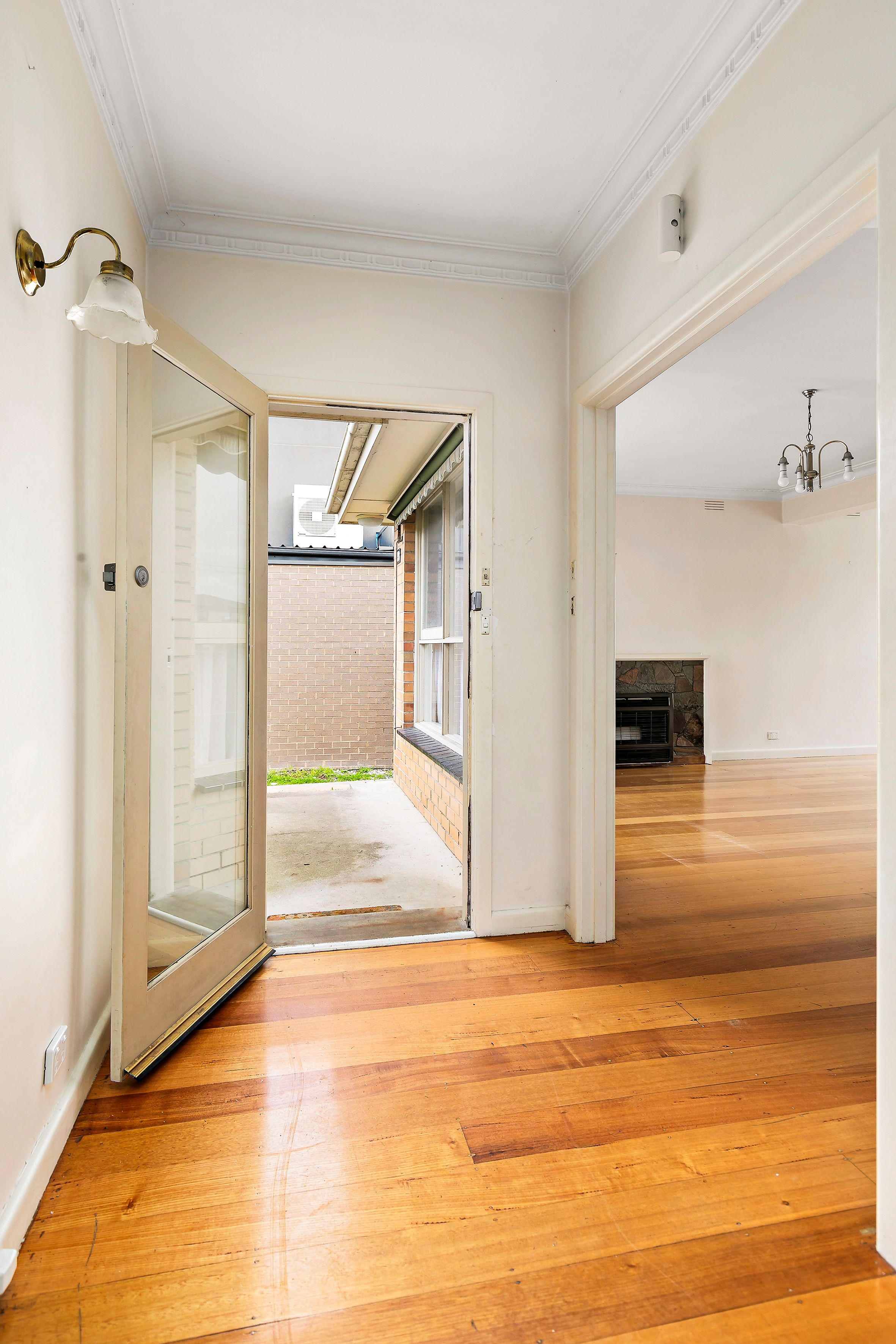 49 Cosmos Street — photo 6 of 16