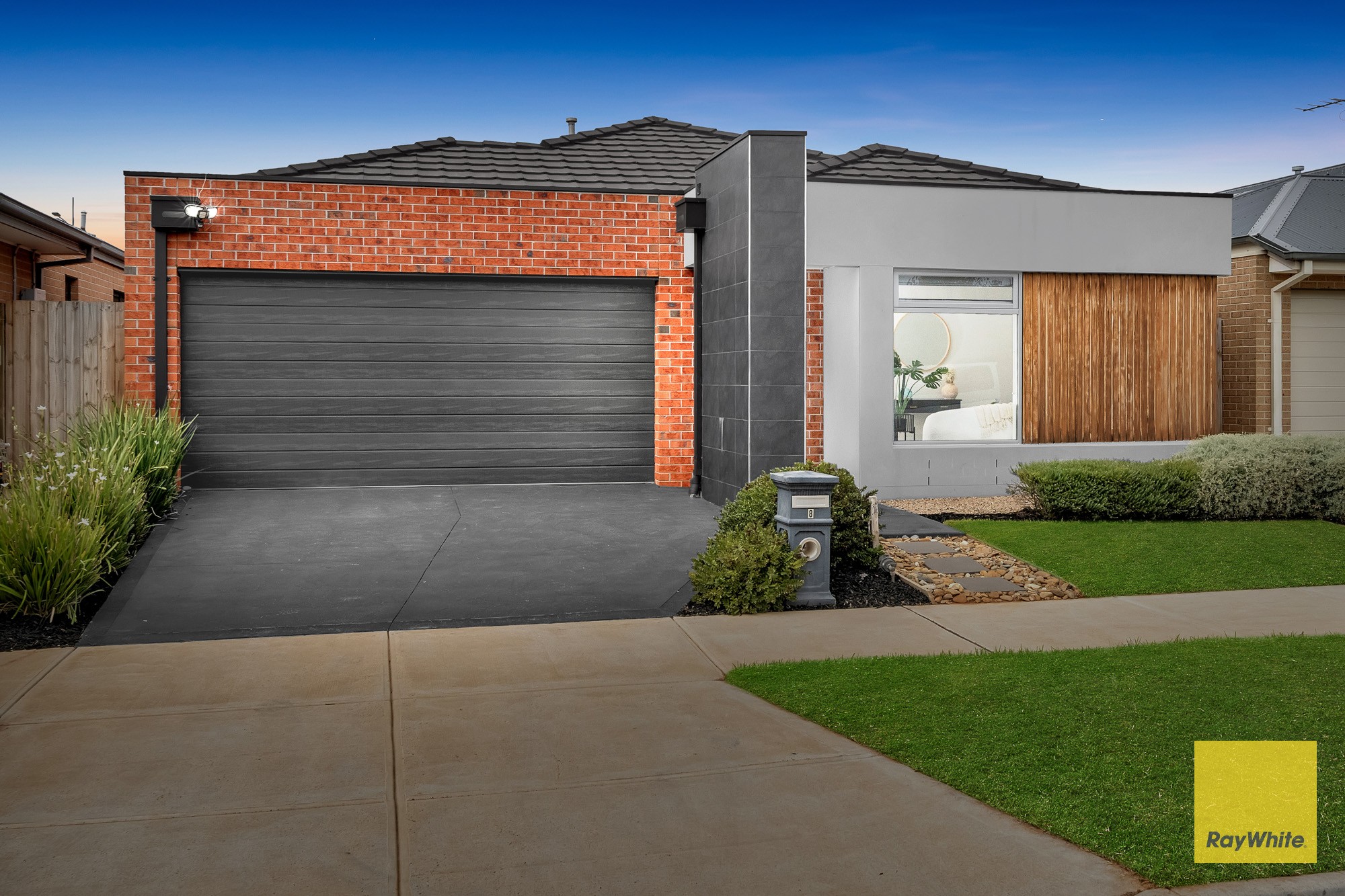 8 Midmar Terrace, THORNHILL PARK, VIC 3335