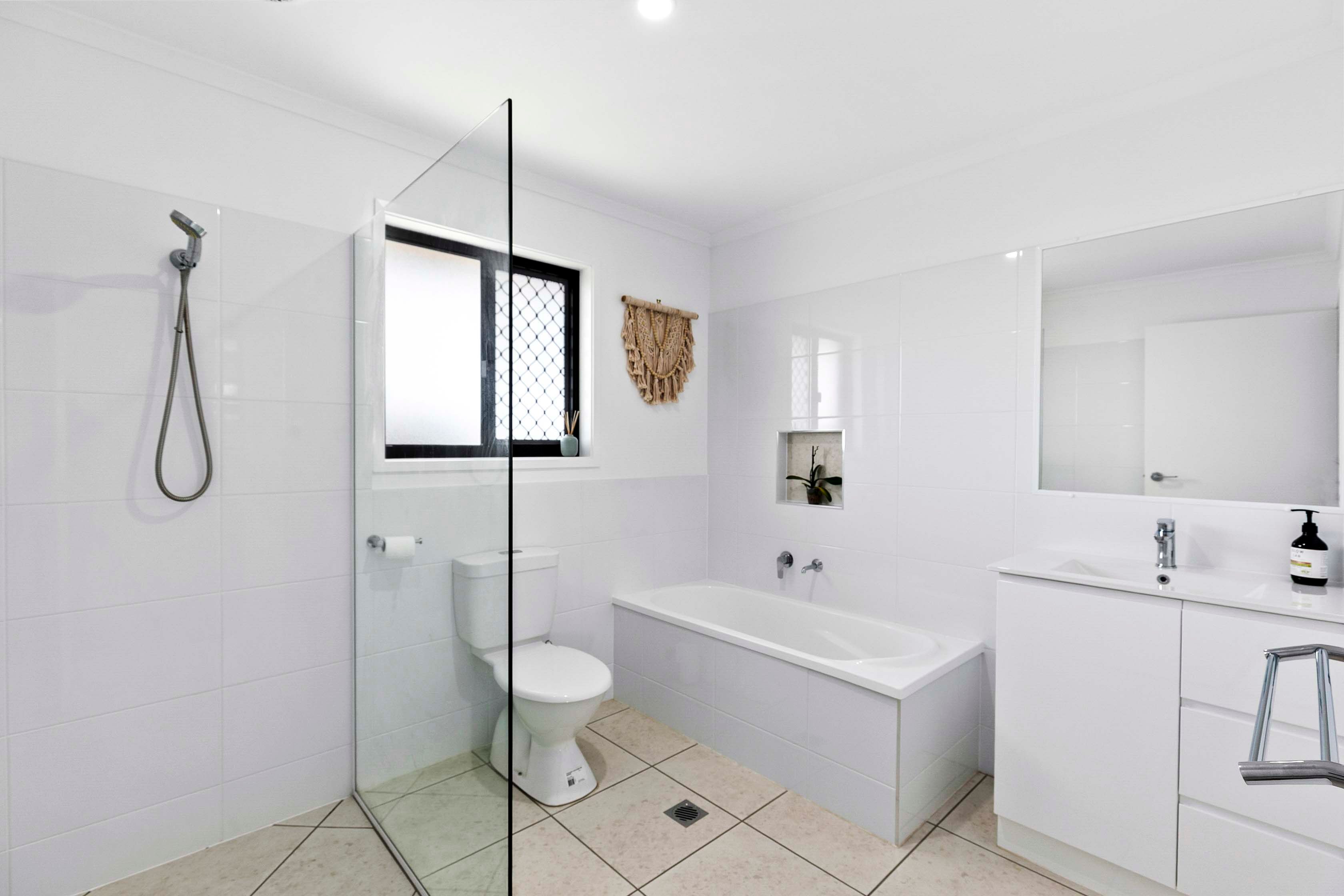 16 Holly Road — photo 14 of 23