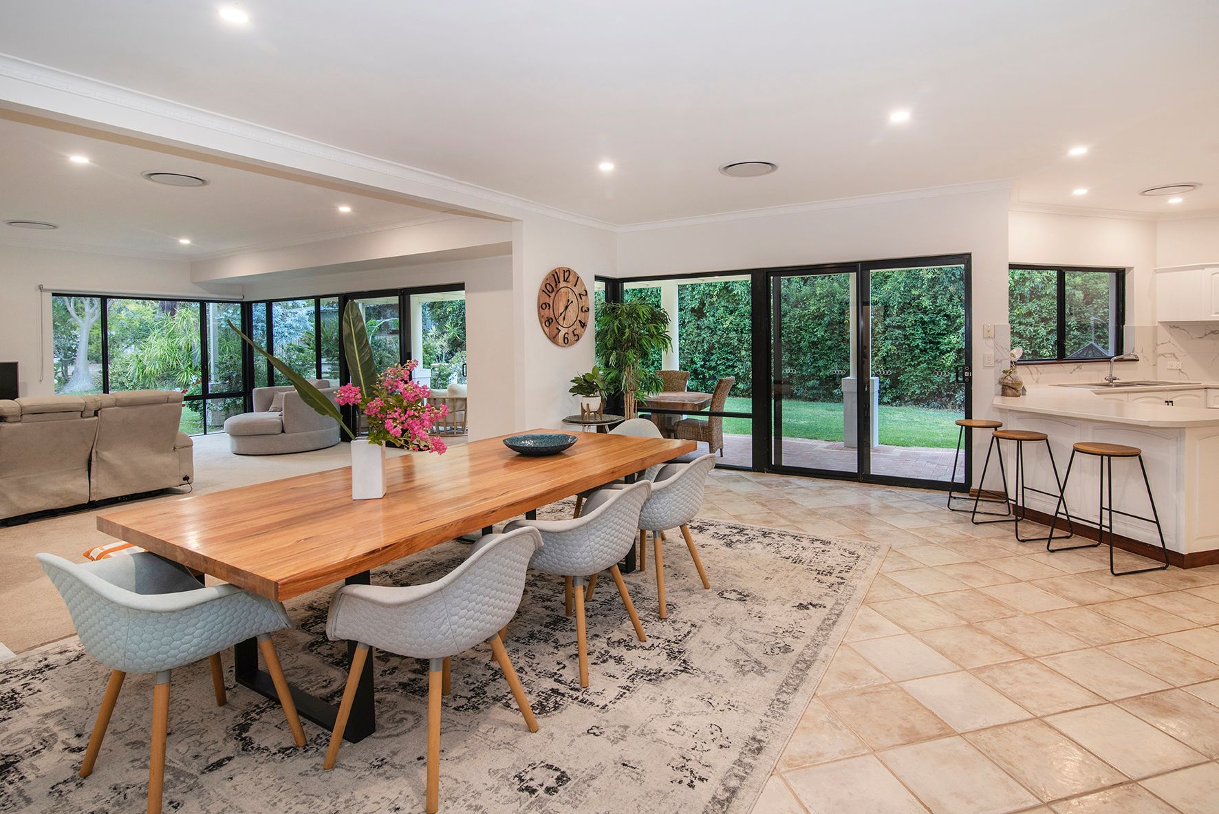 71 Dunsborough Lakes Drive, Dunsborough, WA 6281 Sold House Ray