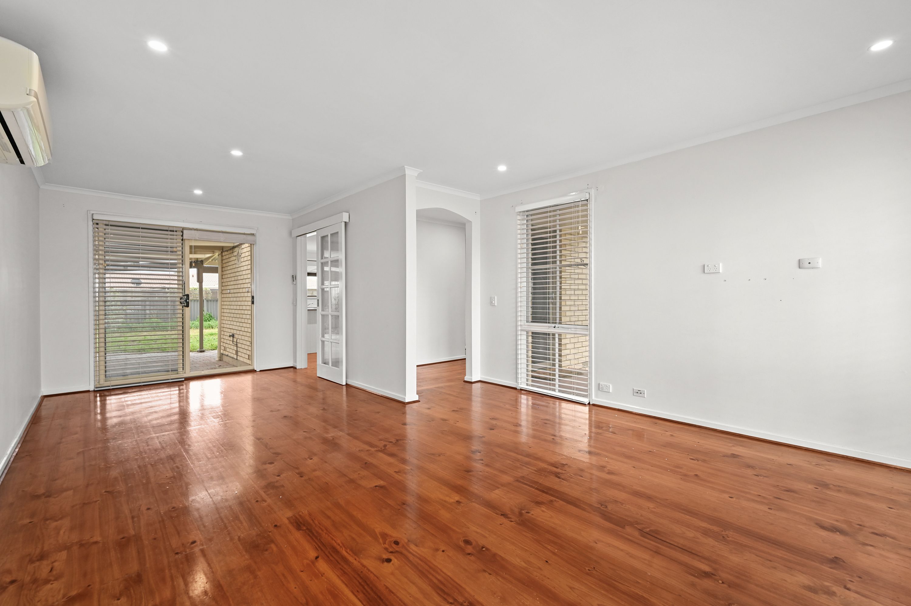 33 Seaspray Avenue — photo 9 of 24