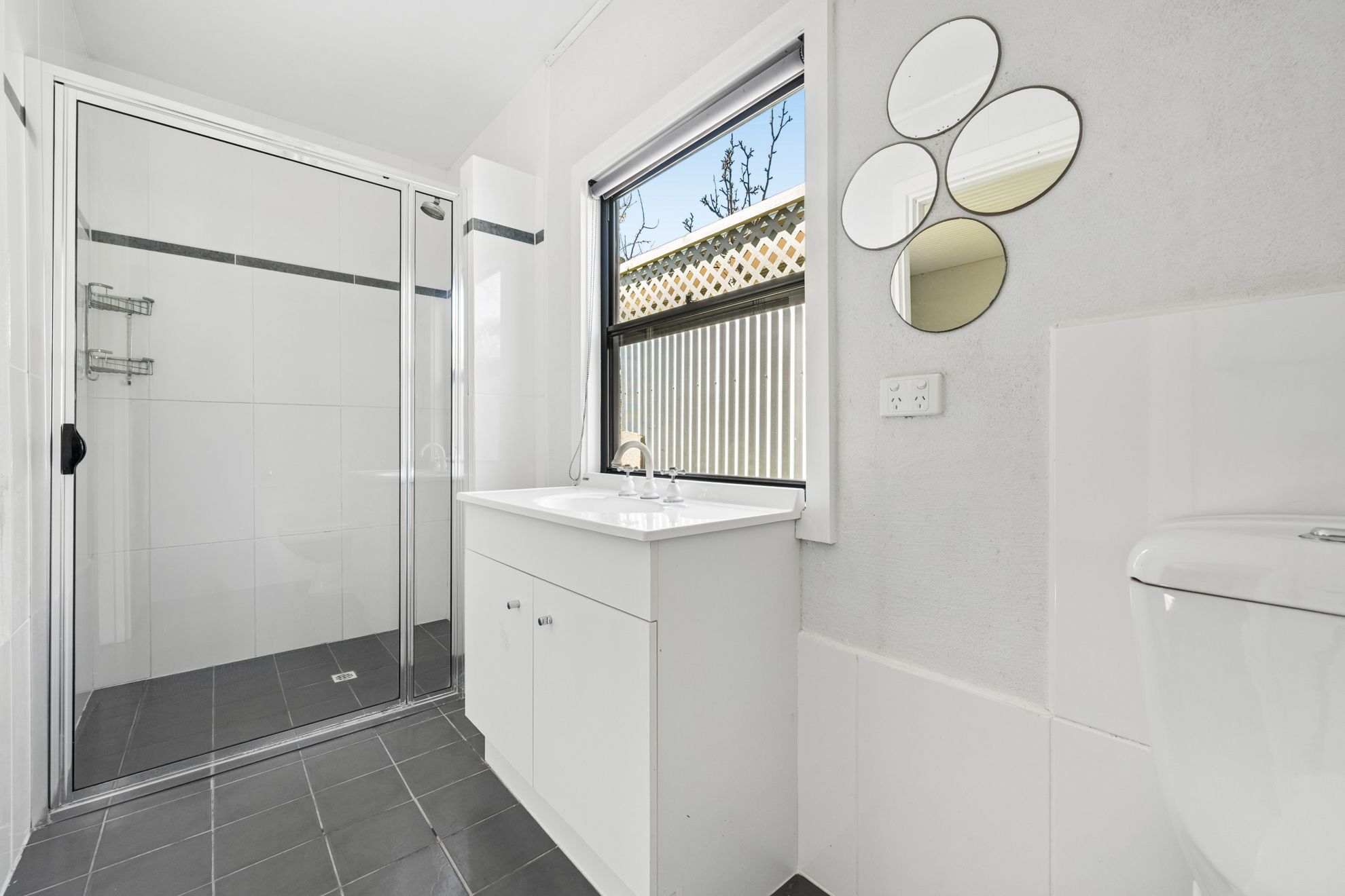 15 Thompson Road — photo 12 of 19