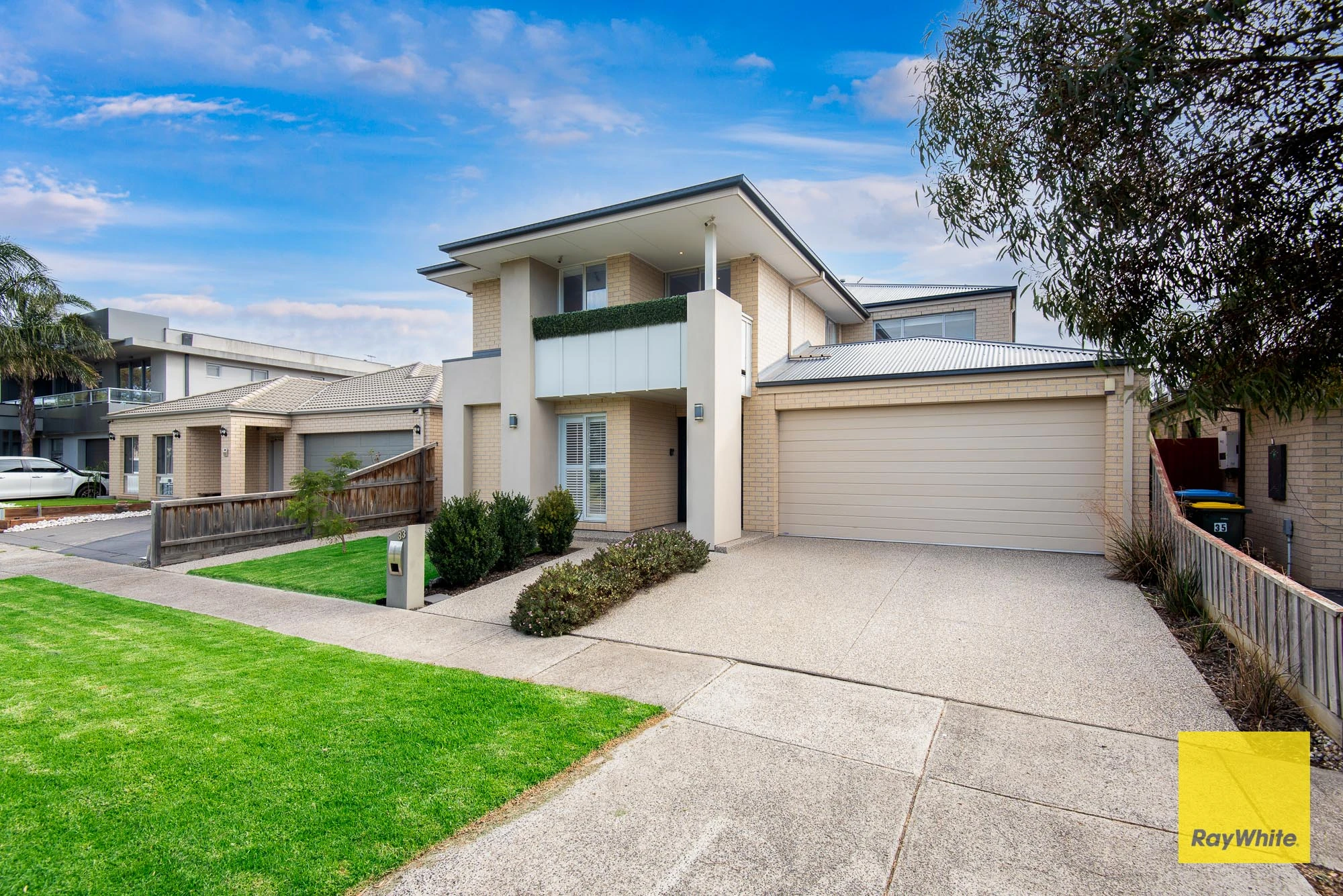 33 Millpond Drive, Point Cook, VIC 3030