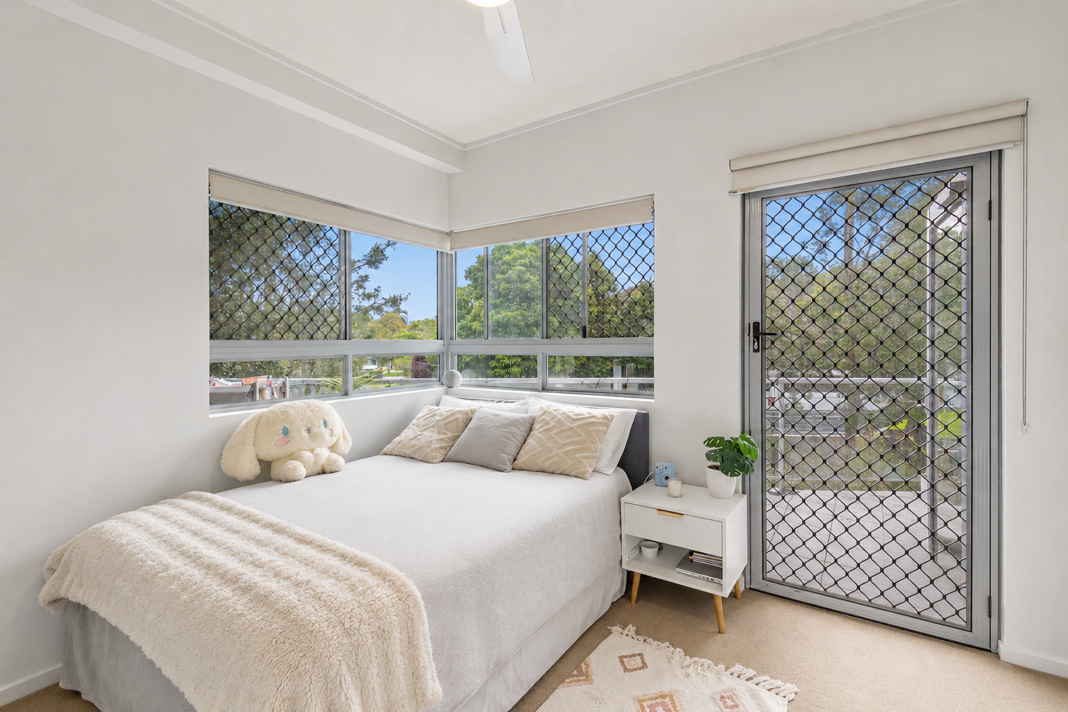 30/137 Scottsdale Drive — photo 12 of 16