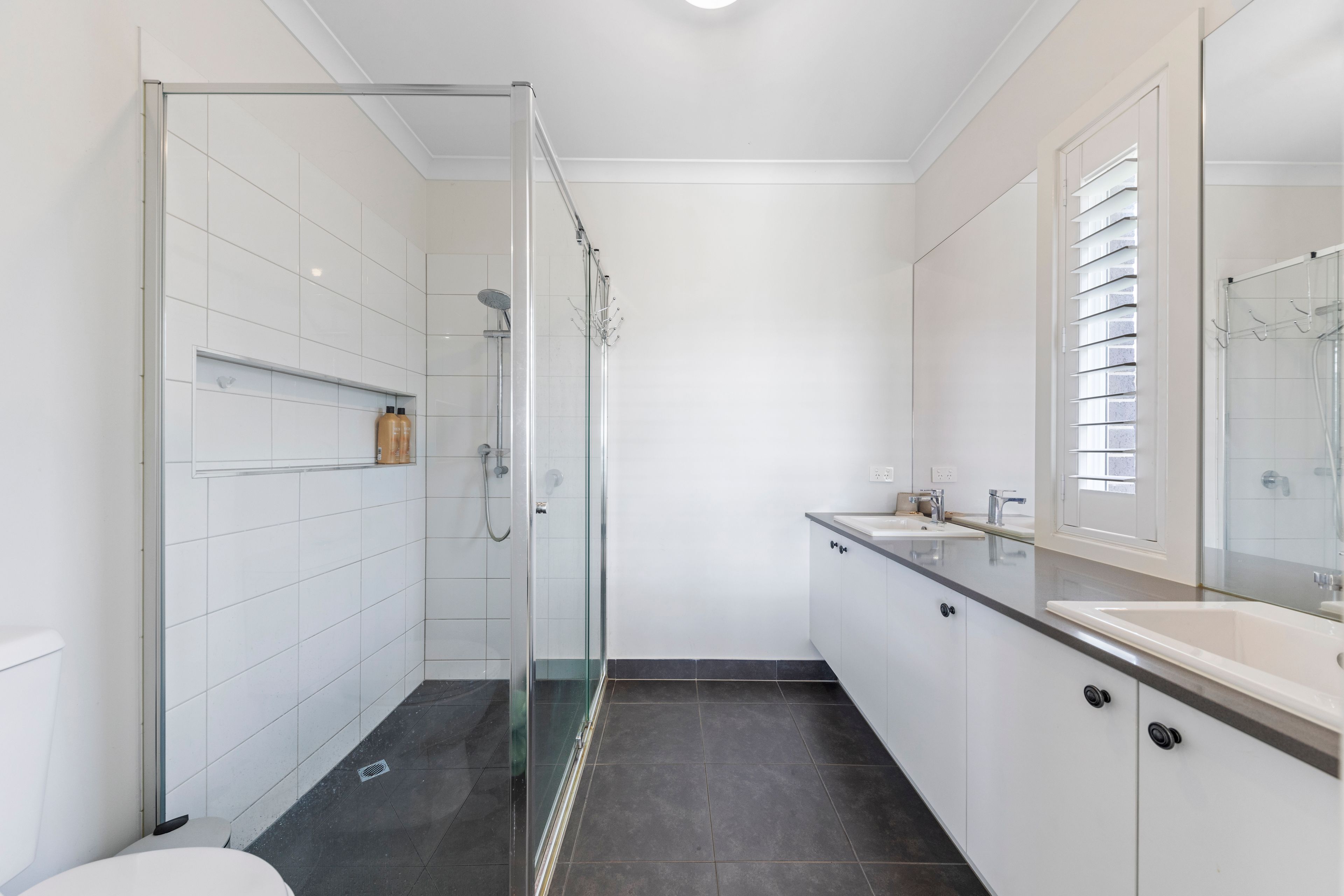 32 Heytesbury Drive — photo 10 of 24