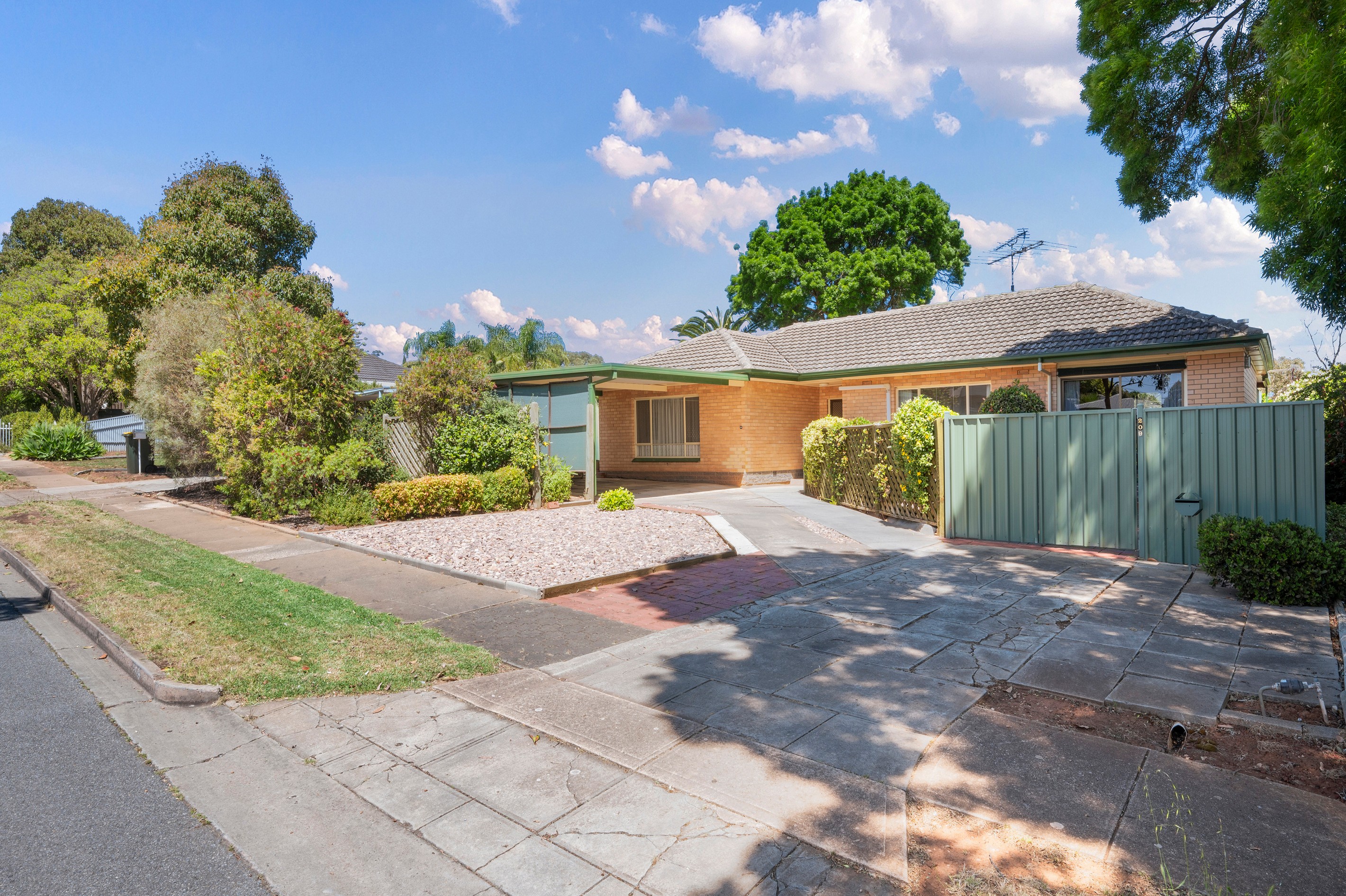 209 Kesters Road, Para Hills, SA 5096
