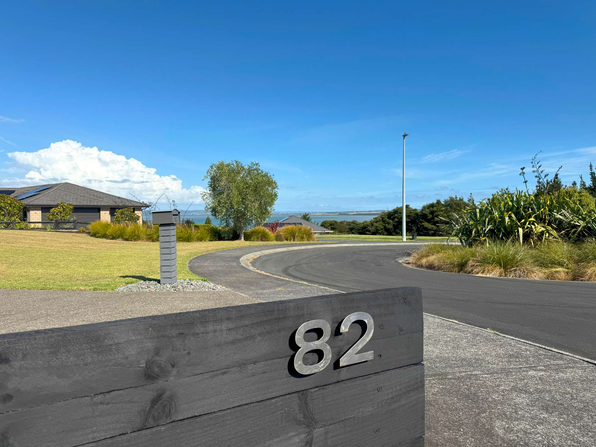82 Omana Avenue photo 3