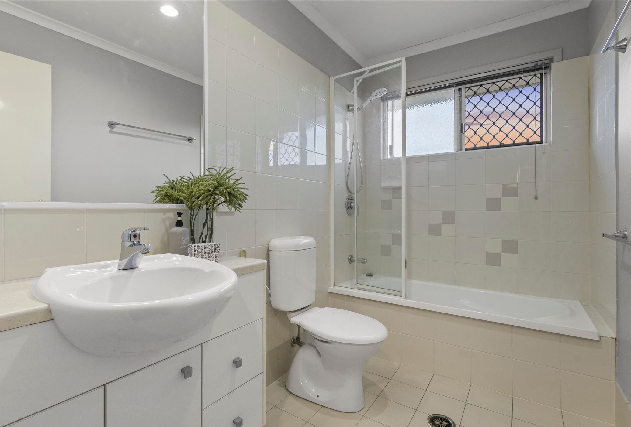 15/146 Frasers Road — photo 12 of 17
