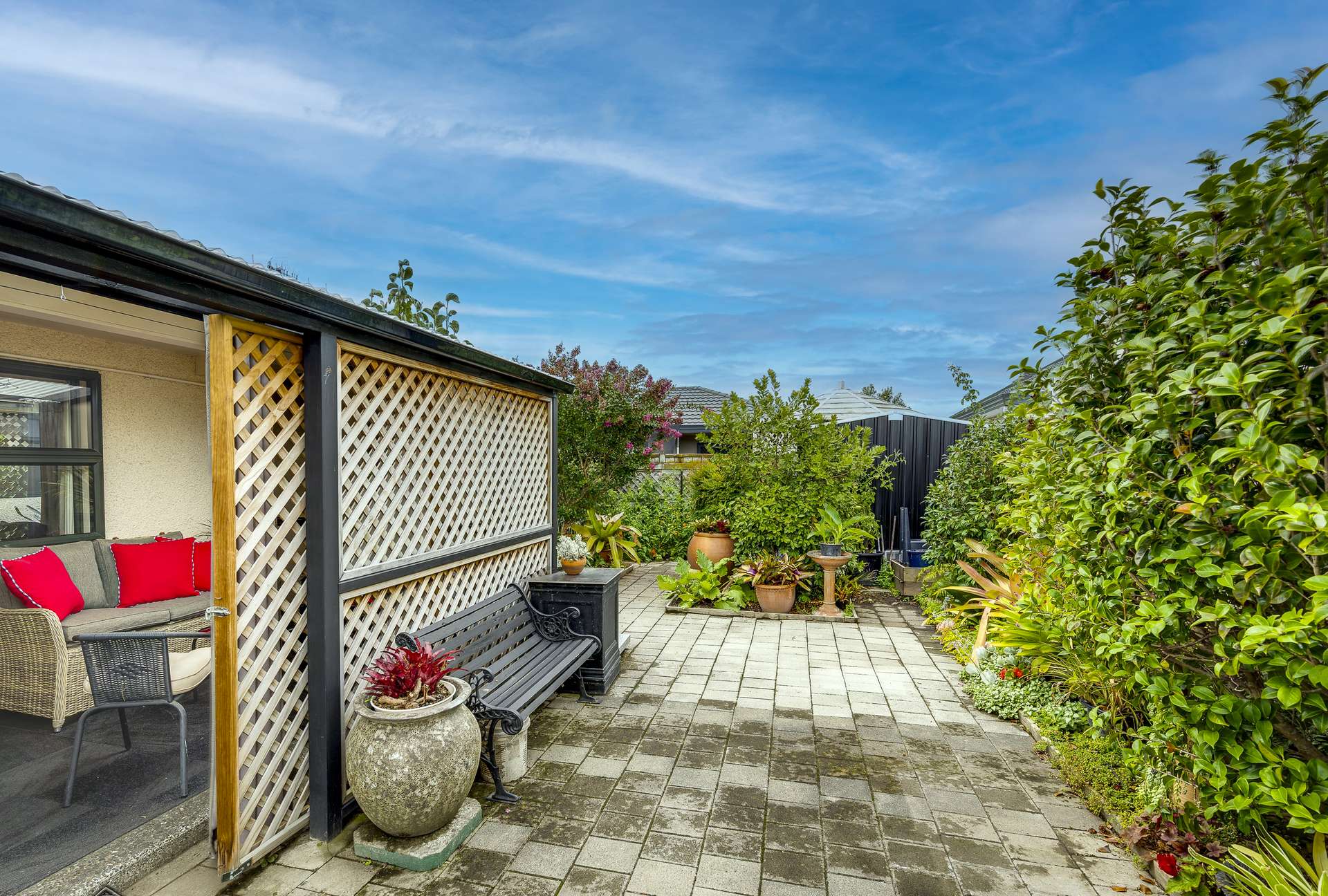 56 Kensington Drive photo 8