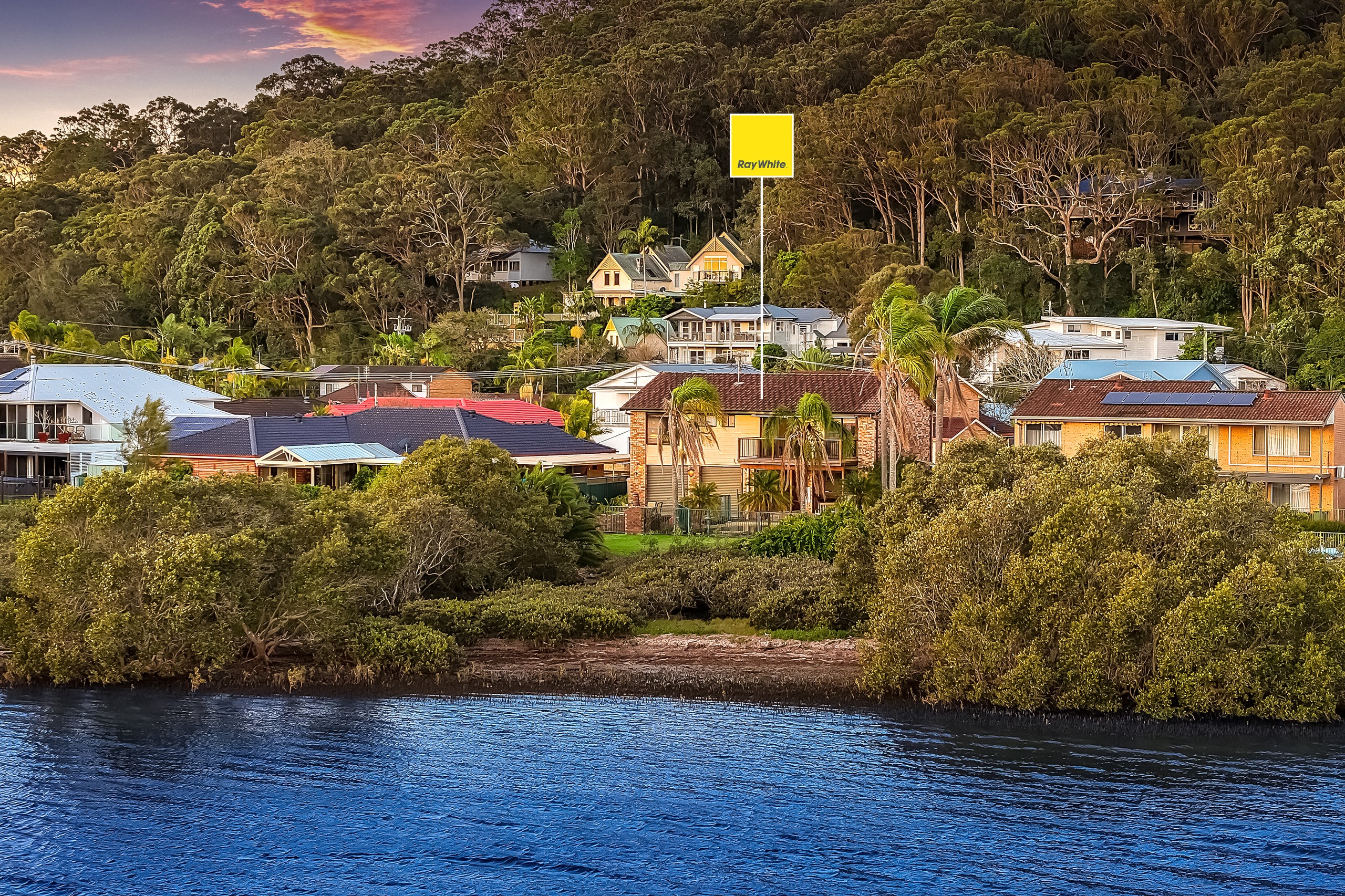 26 Irwan Street, Saratoga, NSW 2251