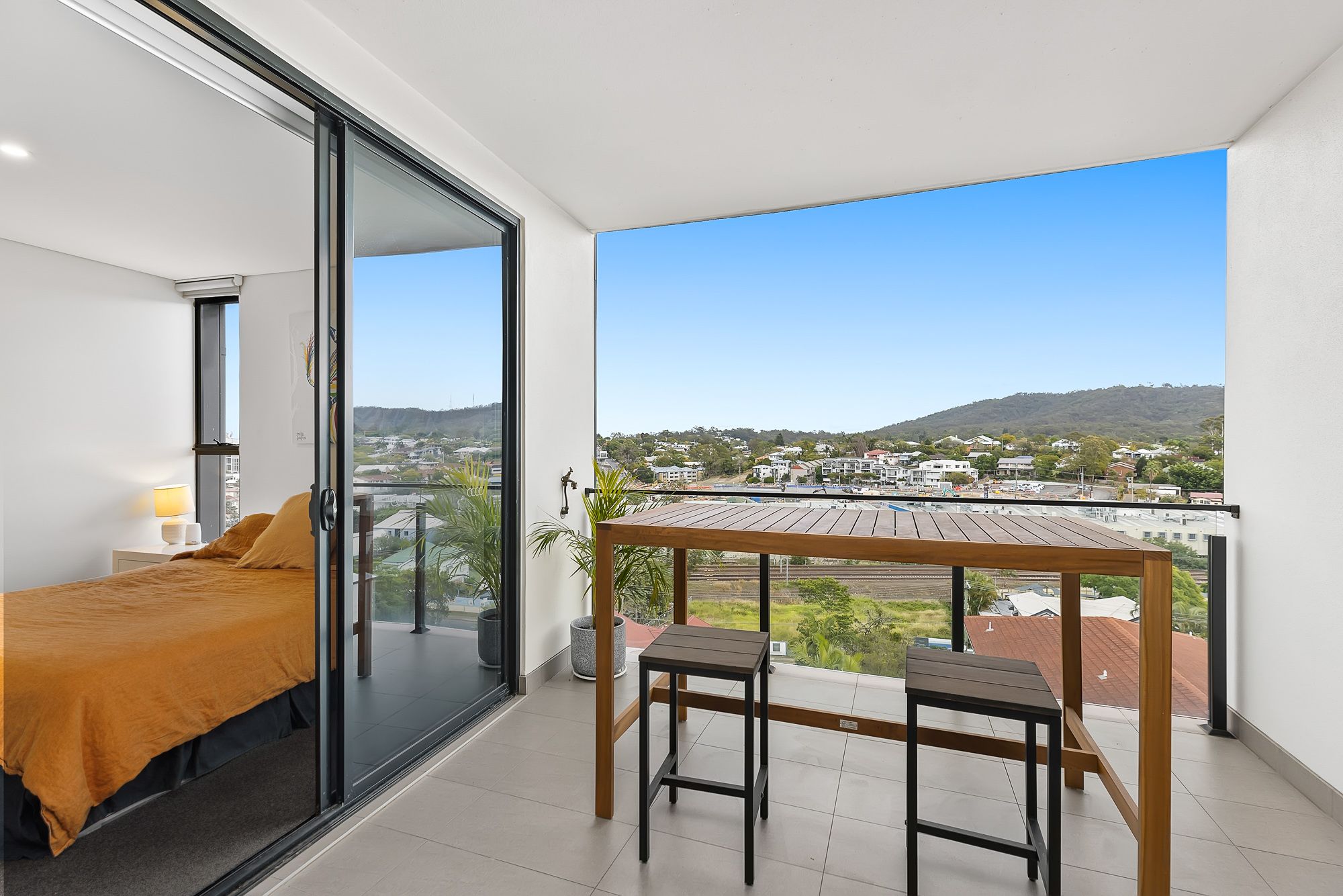 8/41 Clarence Road, Indooroopilly, QLD 4068