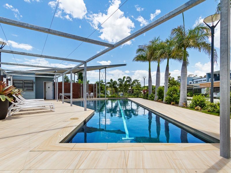 126/1 Fiji Court, Parrearra, QLD 4575