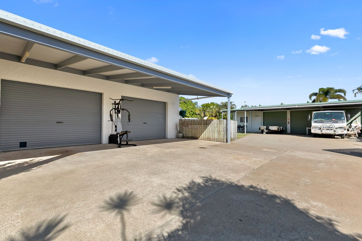 42 Brighton Street, Point Vernon, QLD 4655