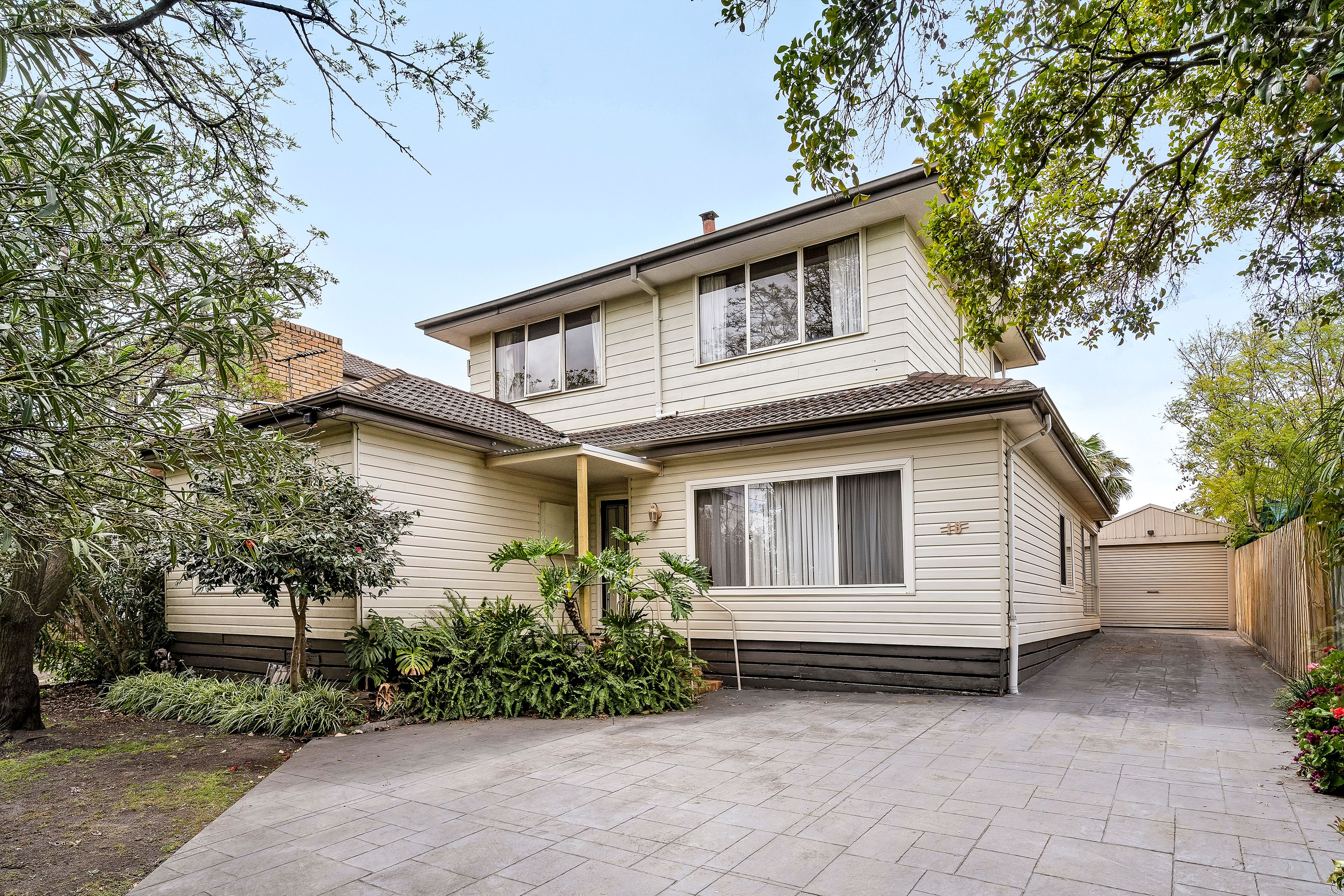18 Scott Grove , Kingsbury VIC 3083