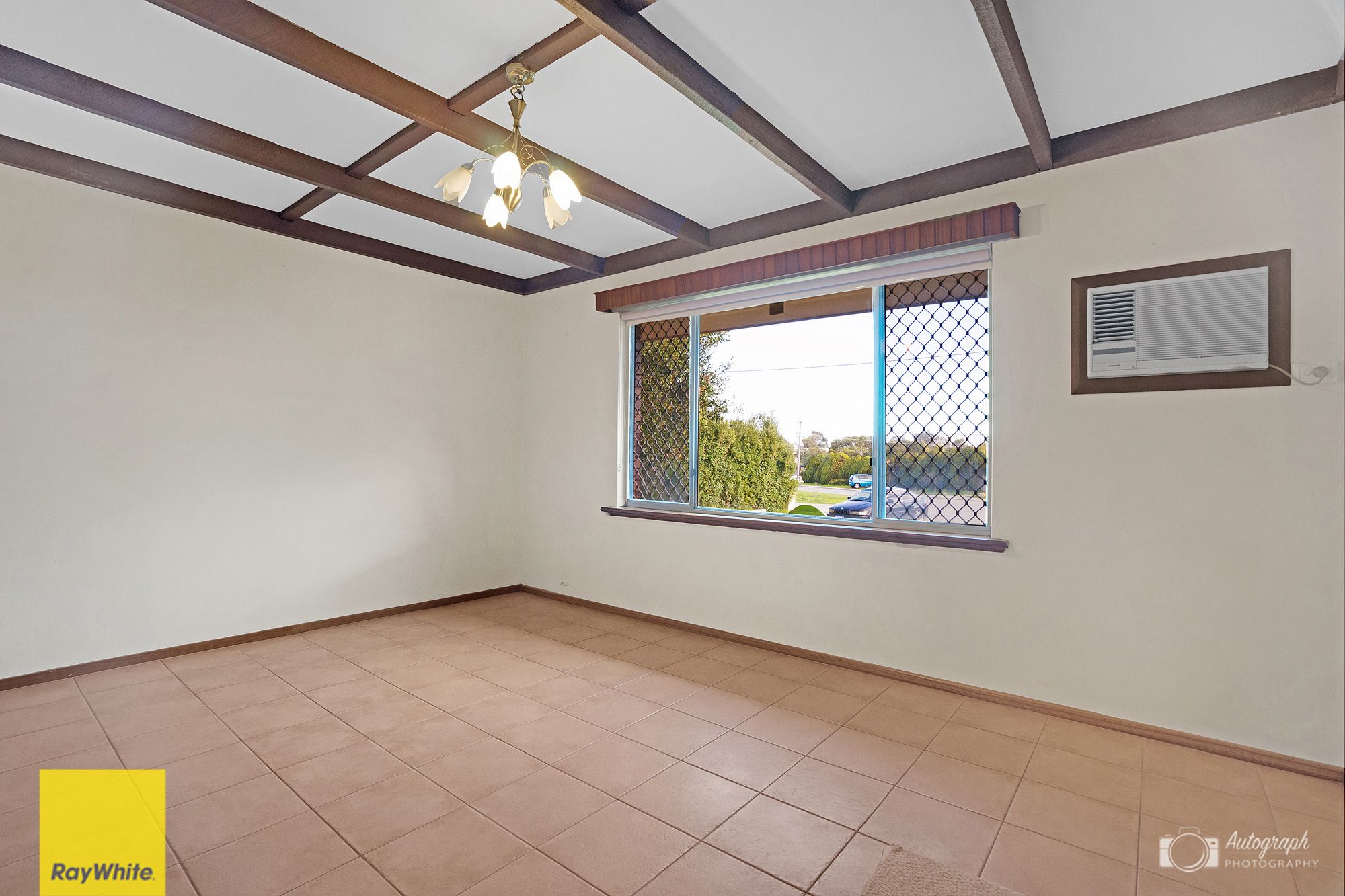 6a Avro Place, Hamersley, WA 6022
