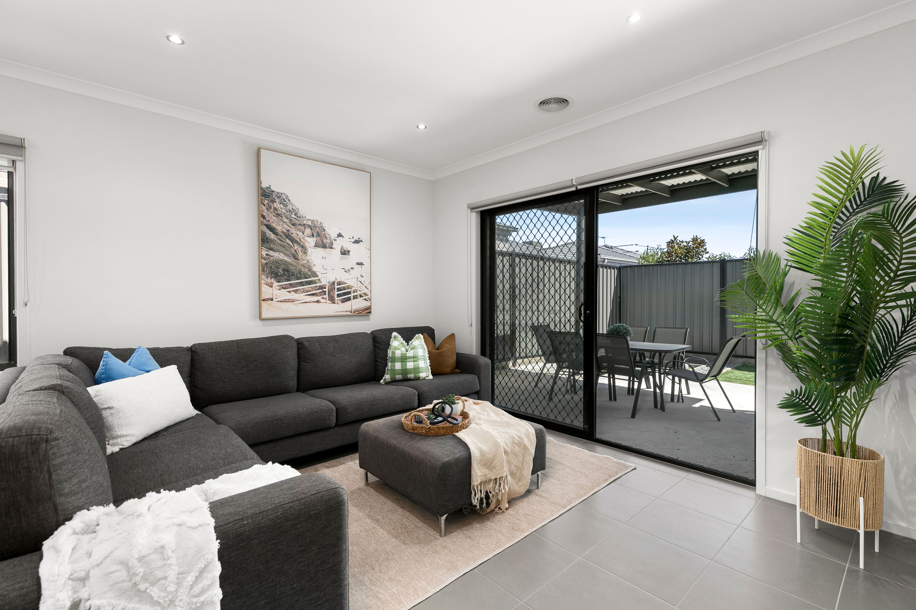 16 Jonathan Street, Greenvale, VIC 3059