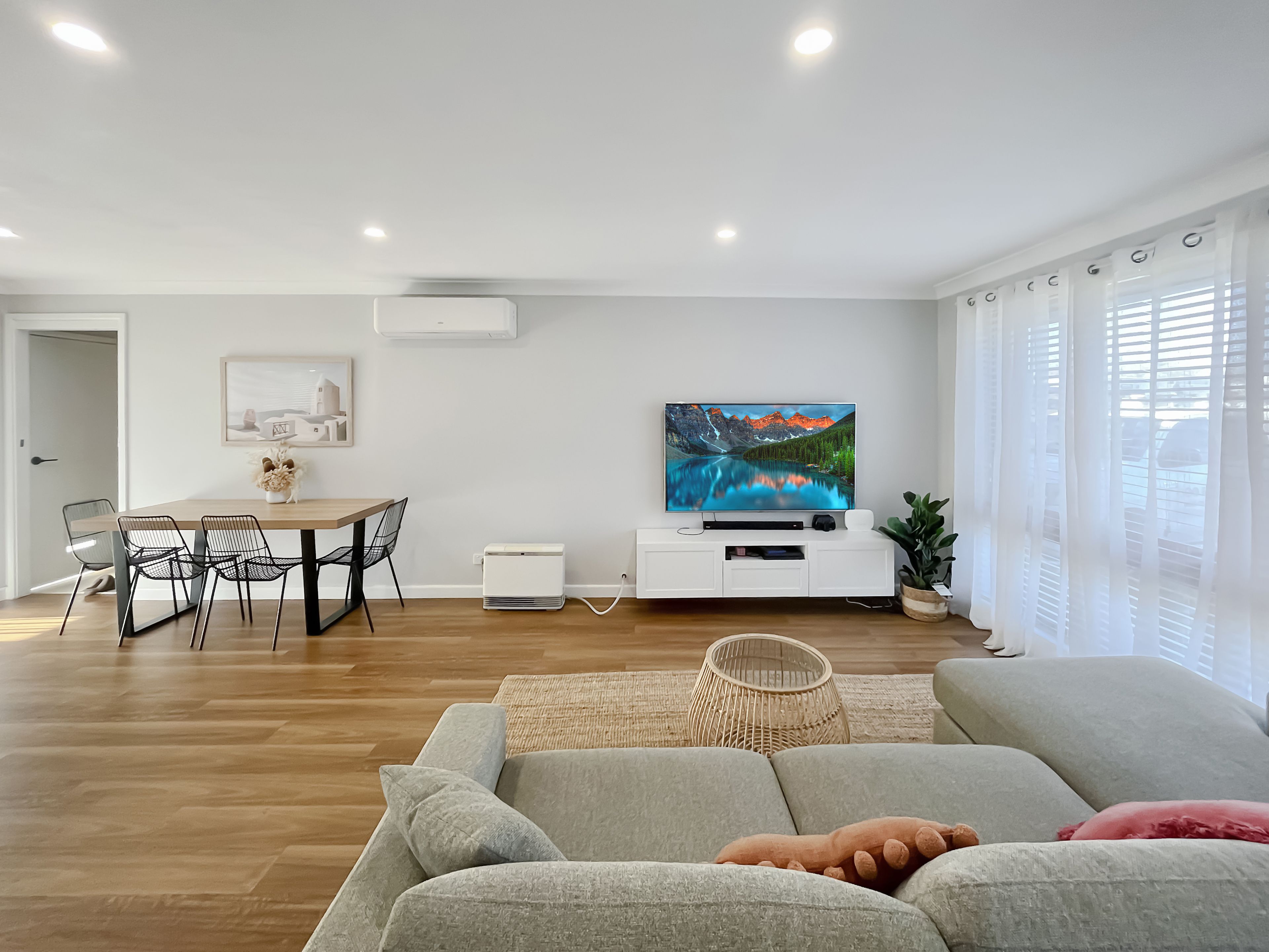 306 Thirlmere Way, Thirlmere, NSW 2572 Sold House Ray White Picton