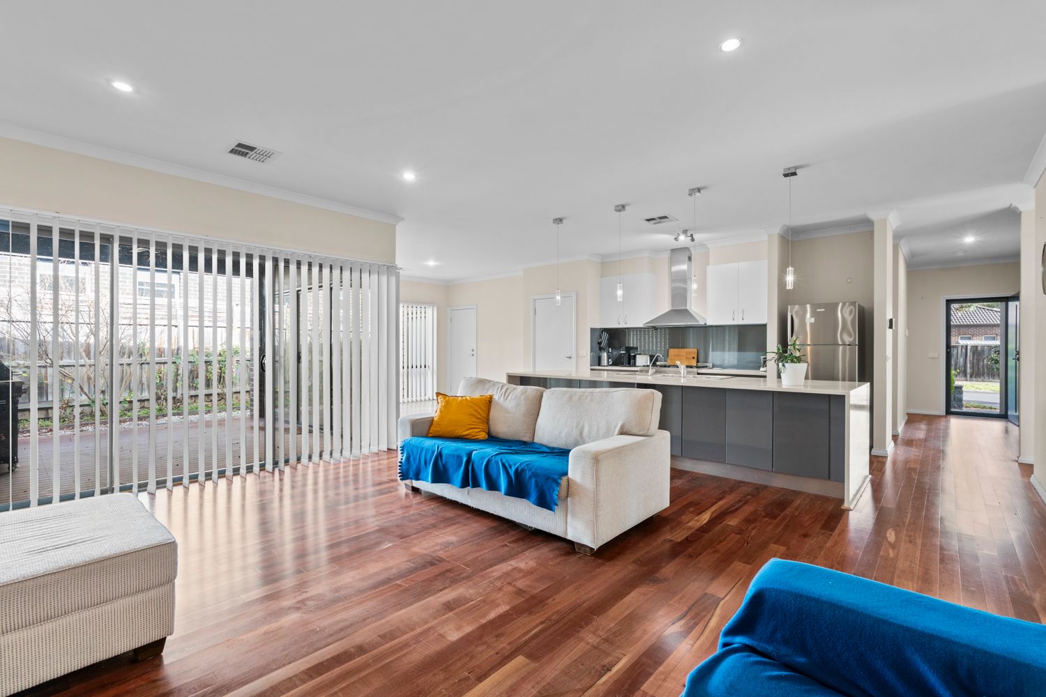 42 Tuross Crescent, South Morang, VIC 3752