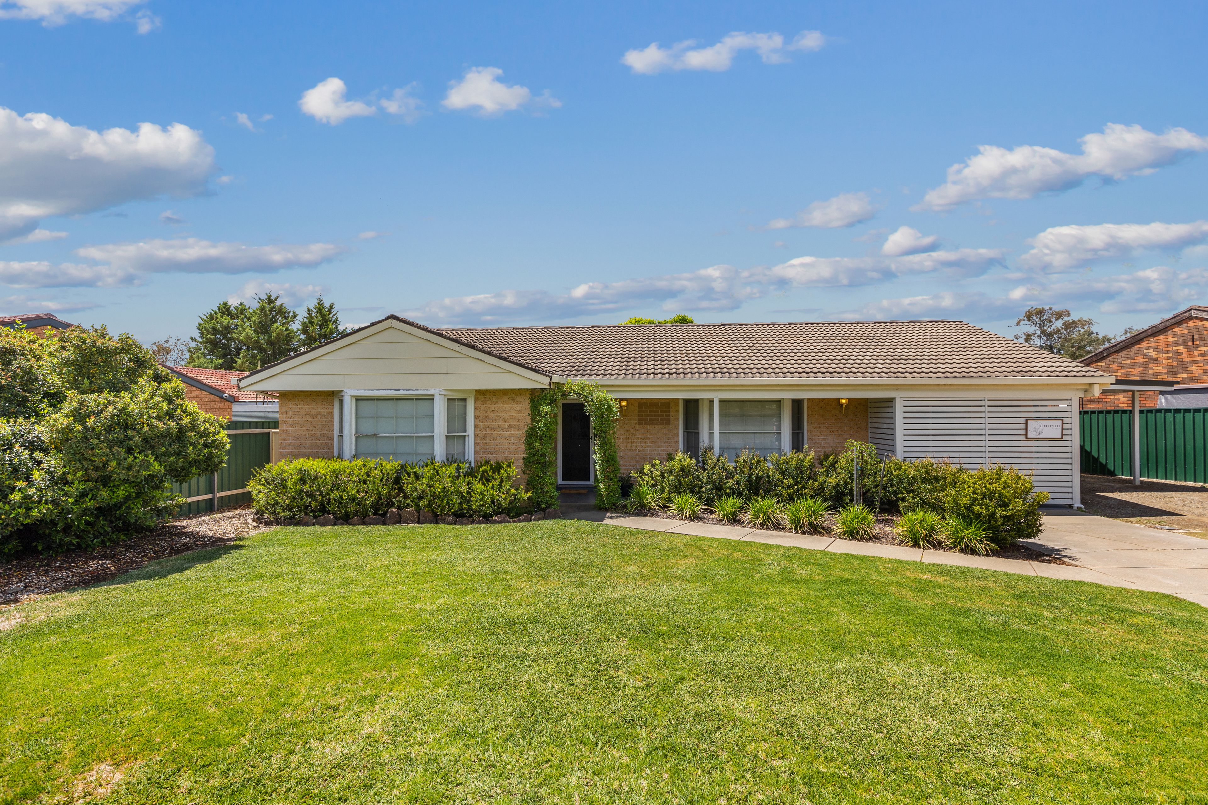 3 Bandera Avenue, Glenfield Park NSW 2650