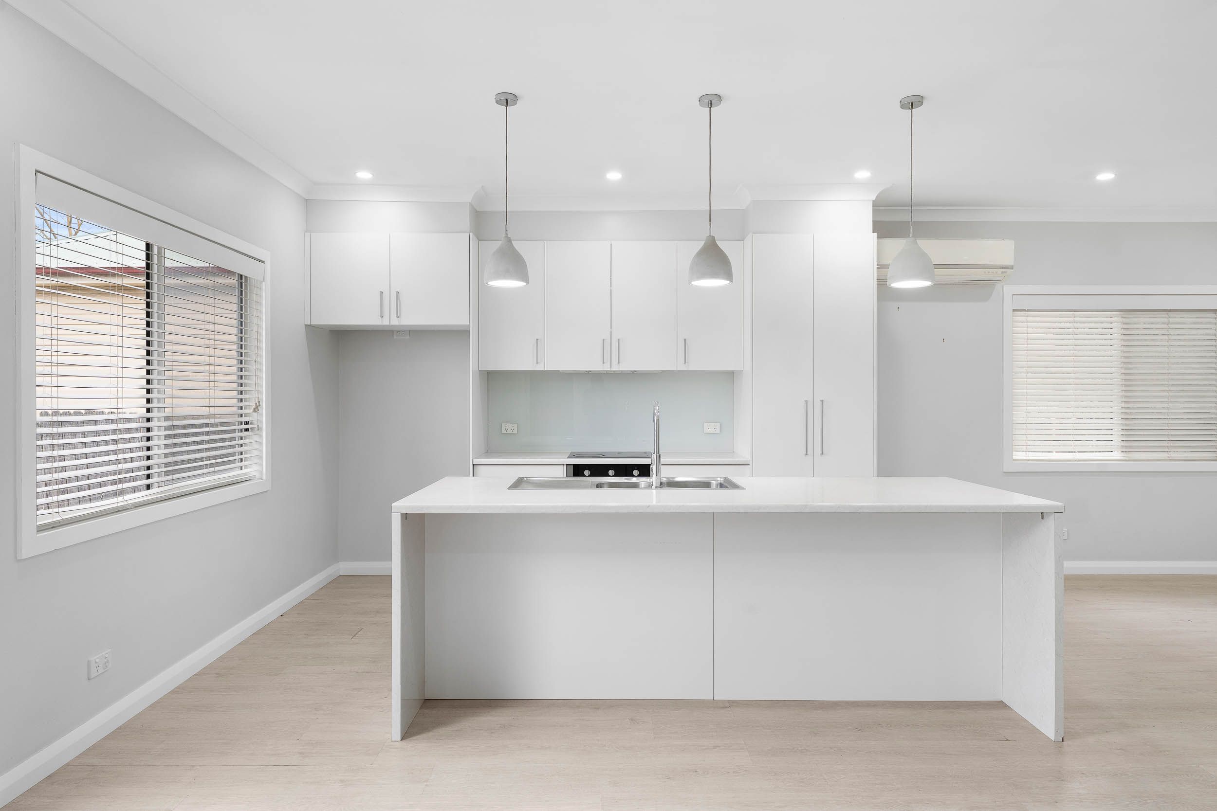 8 Oram Street — photo 11 of 18