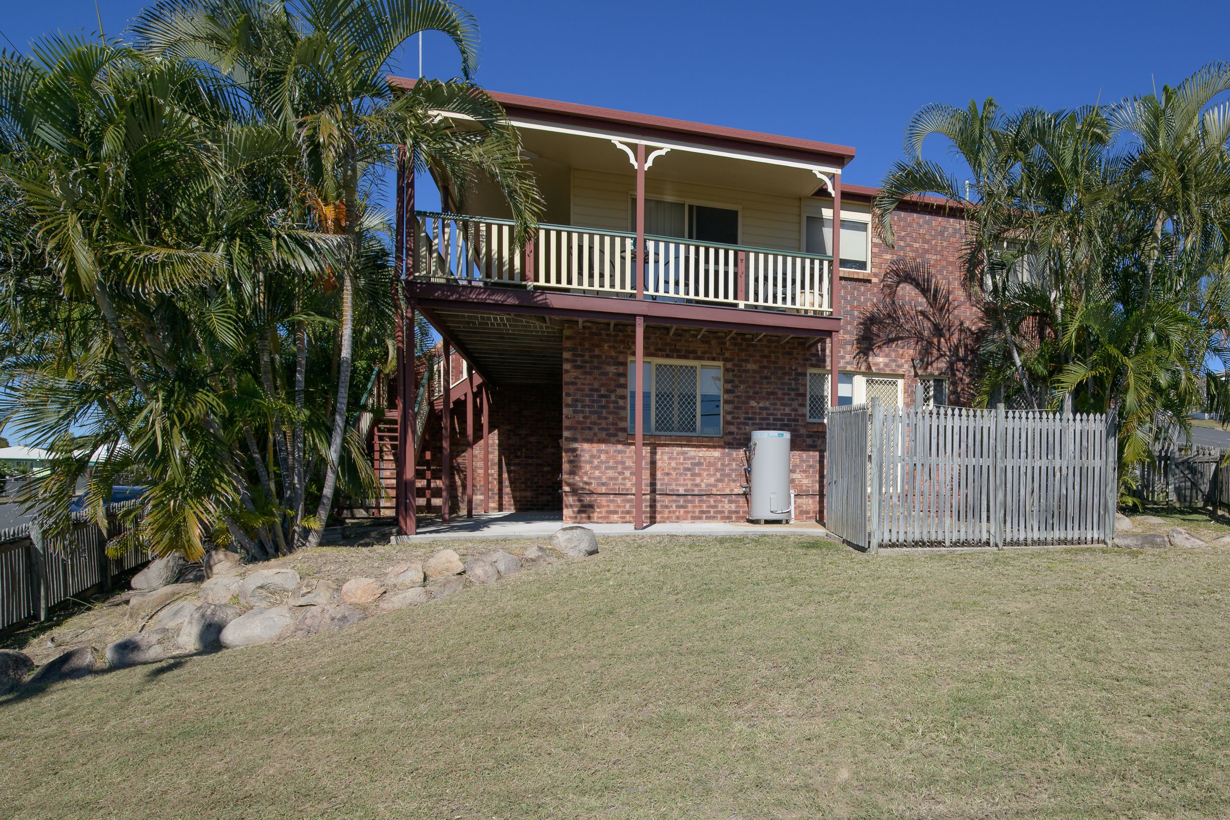 12 Kent Street, West Gladstone QLD 4680