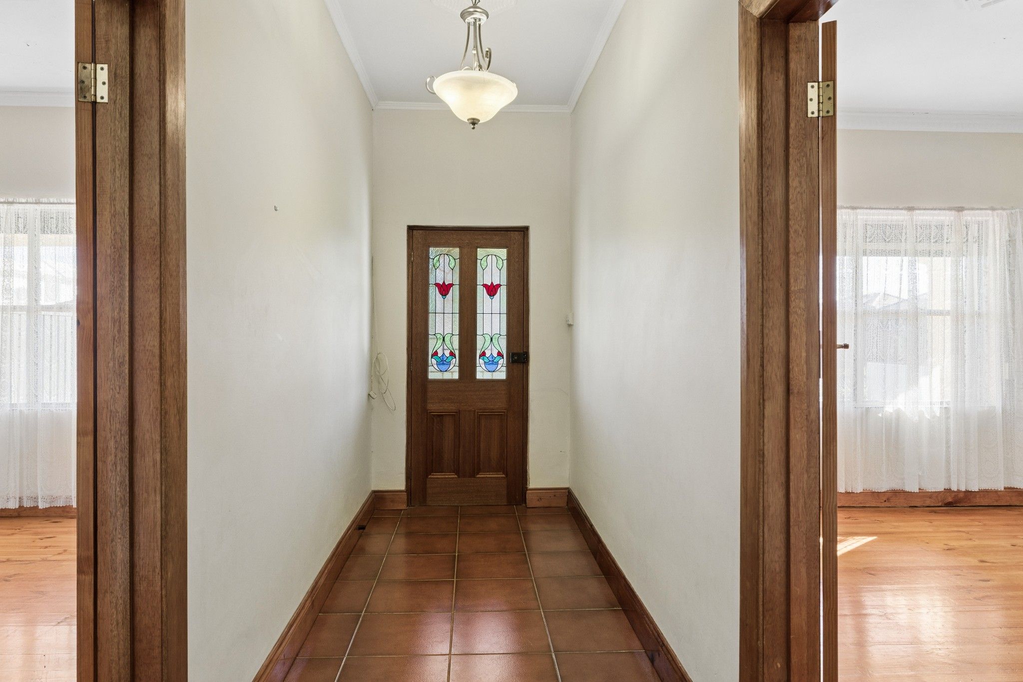 31 Seaton Terrace — photo 3 of 26