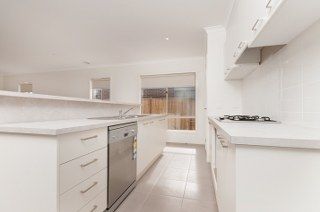 3 Little Kurrajong Avenue, Wallan, VIC 3756