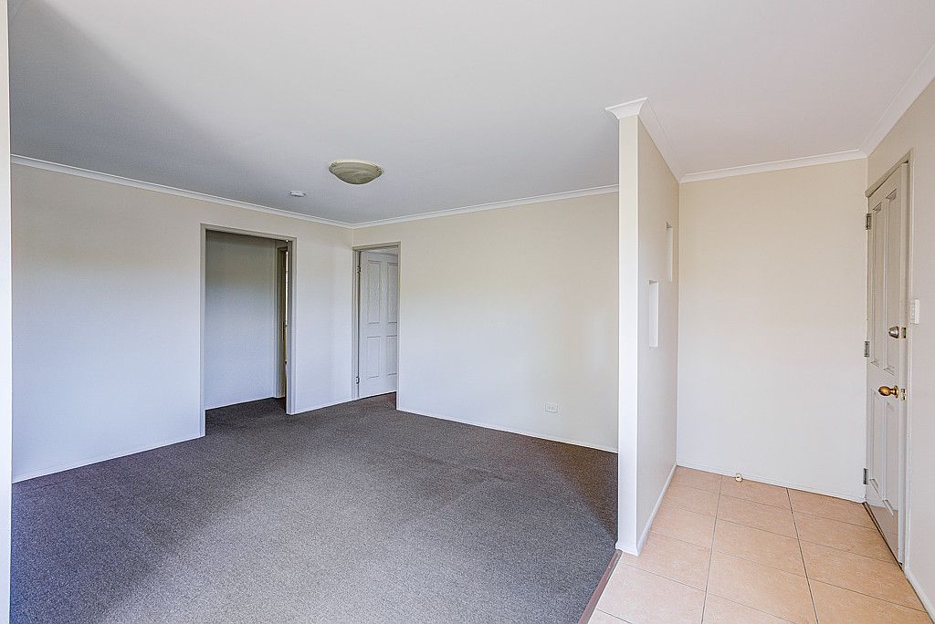 15 Strathallen Drive, Boronia Heights, QLD 4124