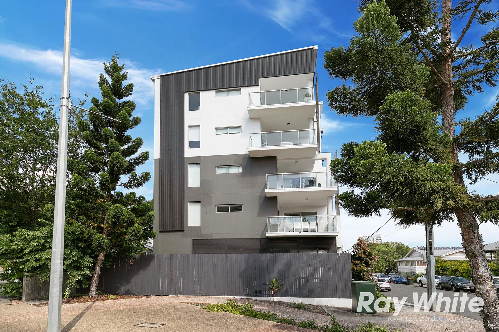 101/24 Rawlins Street, Kangaroo Point, QLD 4169