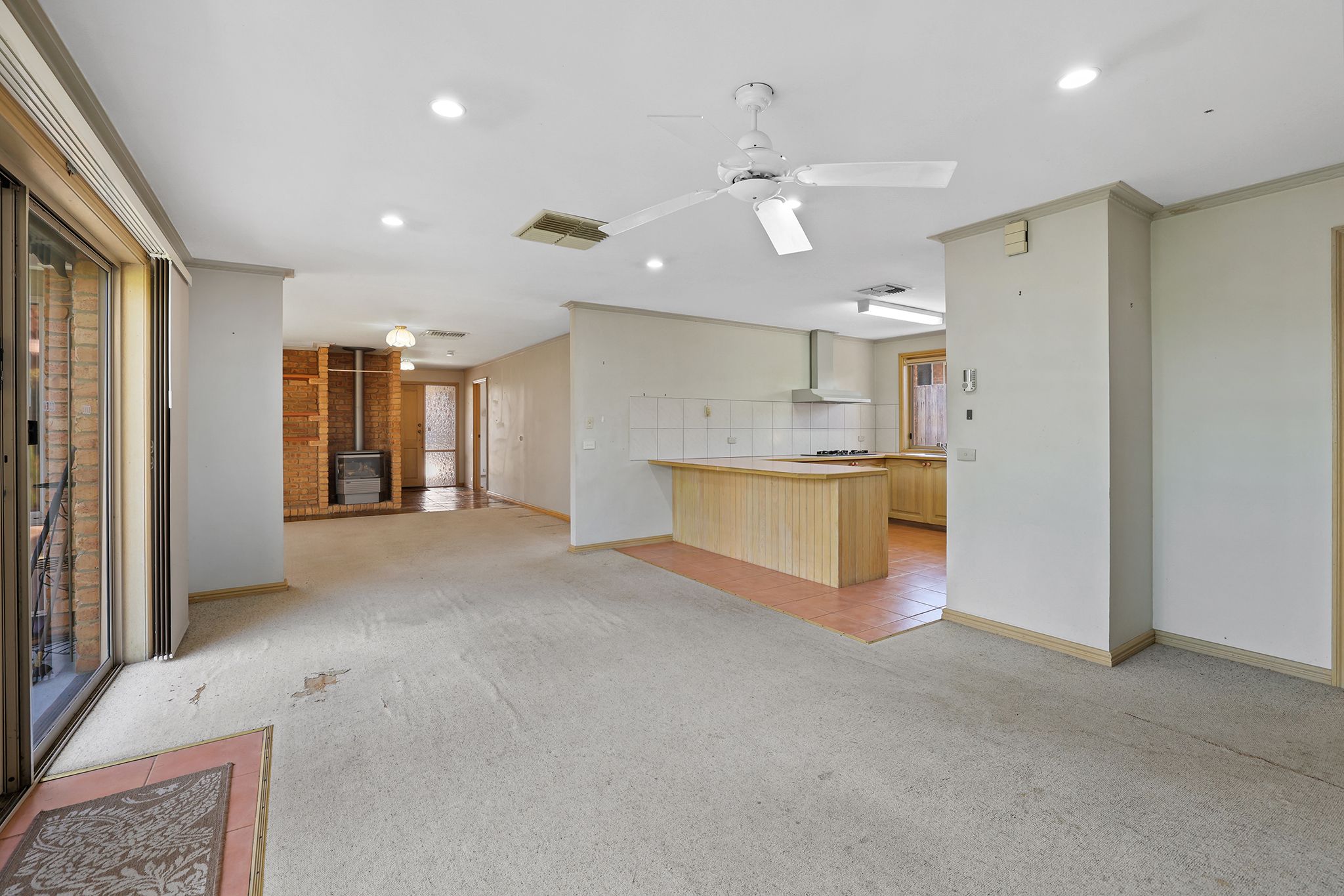 90 Lampard Road — photo 4 of 28