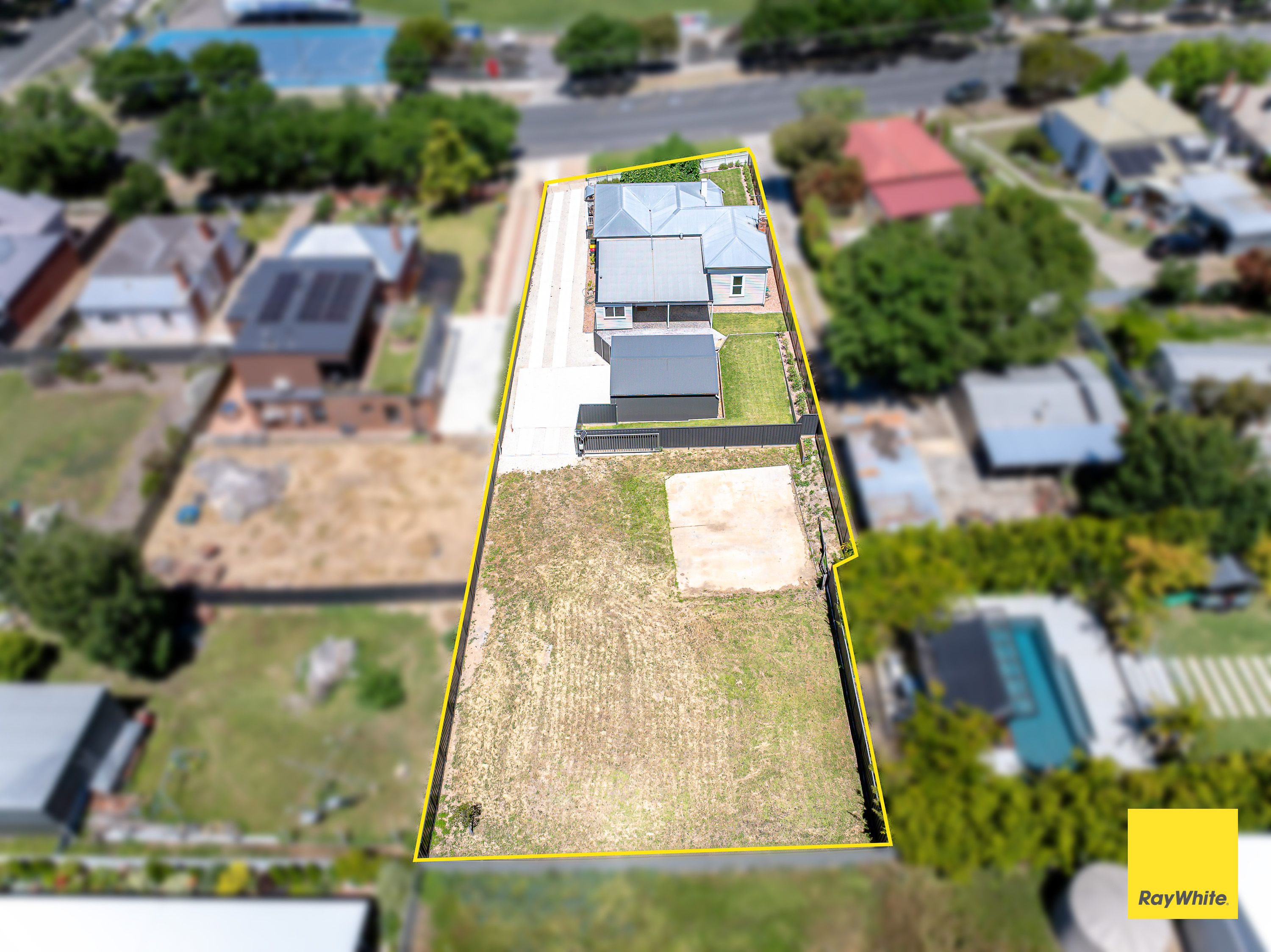 300 Mackenzie Street, Golden Square, VIC 3555