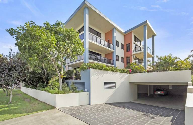 2/3 Johnston Street, Bilinga, QLD 4225