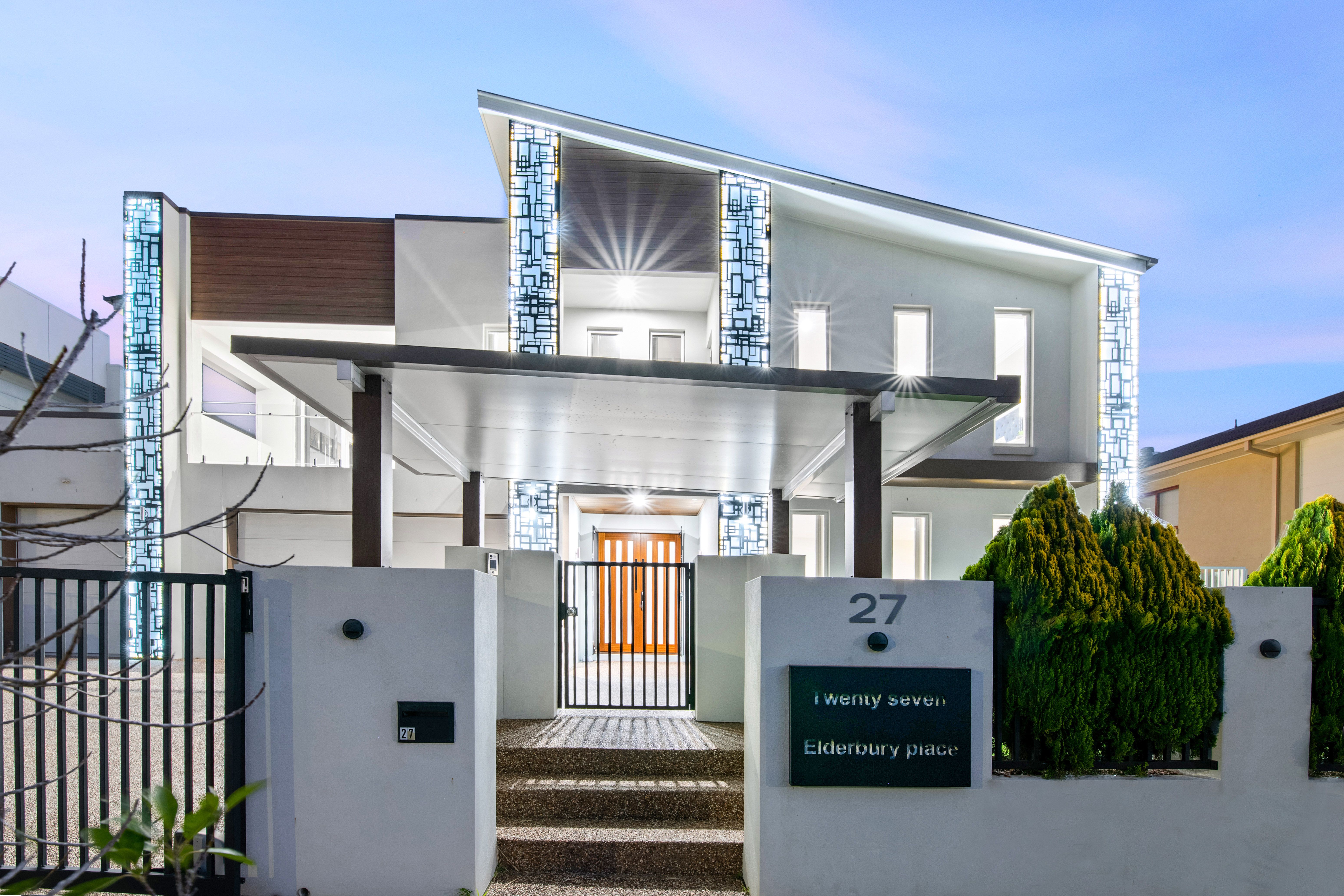 27 Elderbury Place, Stretton, QLD 4116