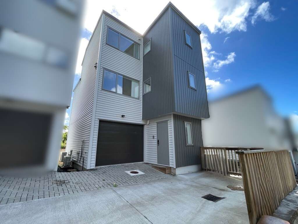 4/11 Celeste Place photo 0