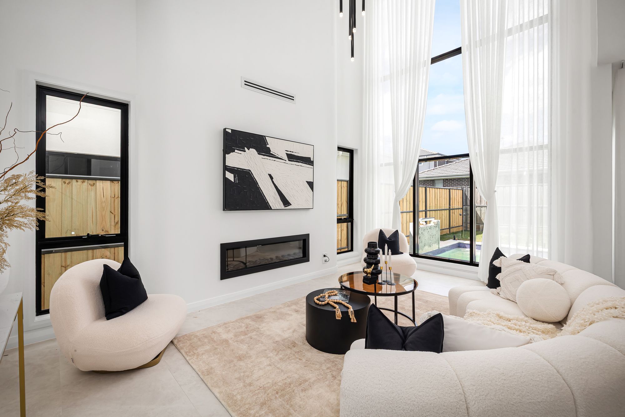10 Layla Street — photo 4 of 12