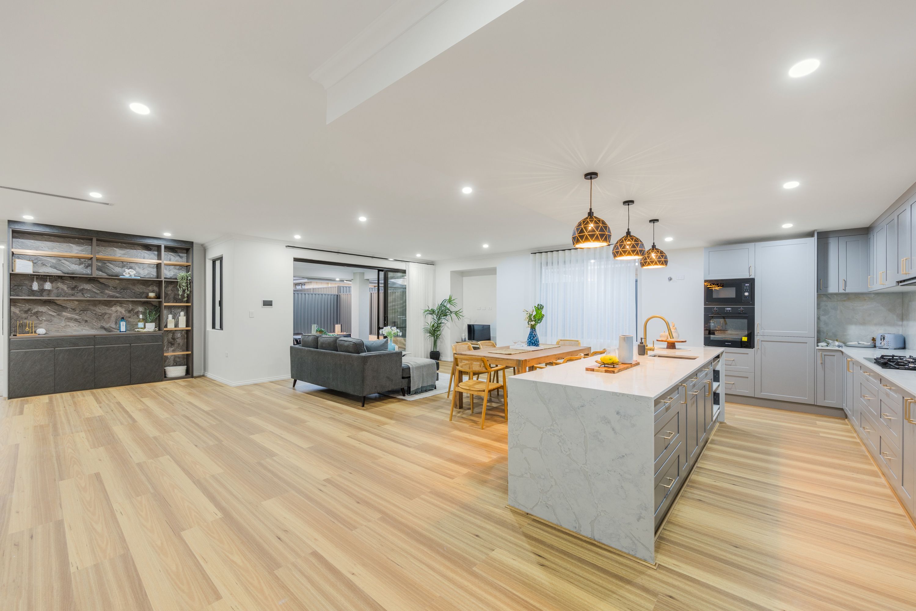 14 Persimmon Road — photo 6 of 30