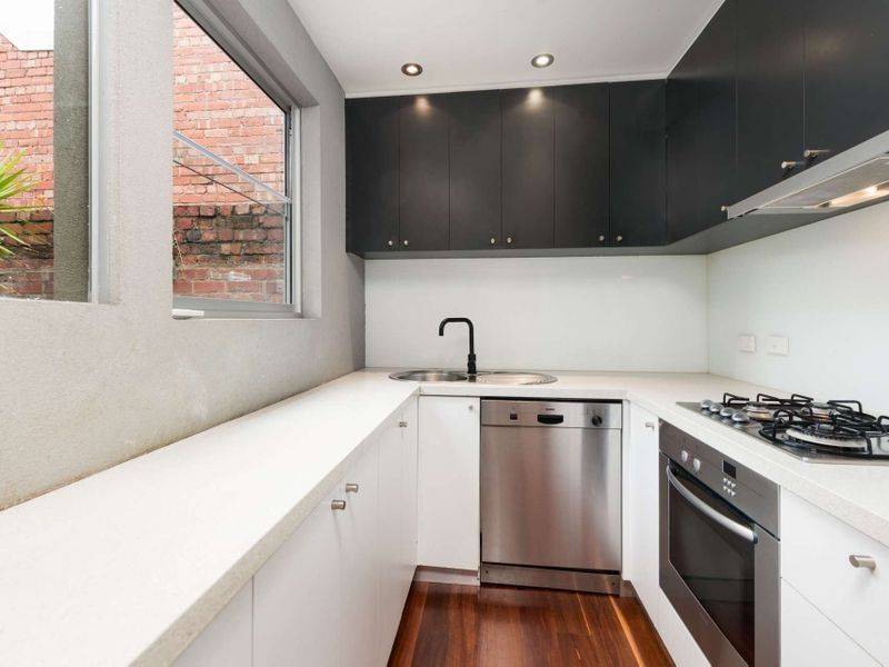 2/678 Victoria Street, North Melbourne, VIC 3051