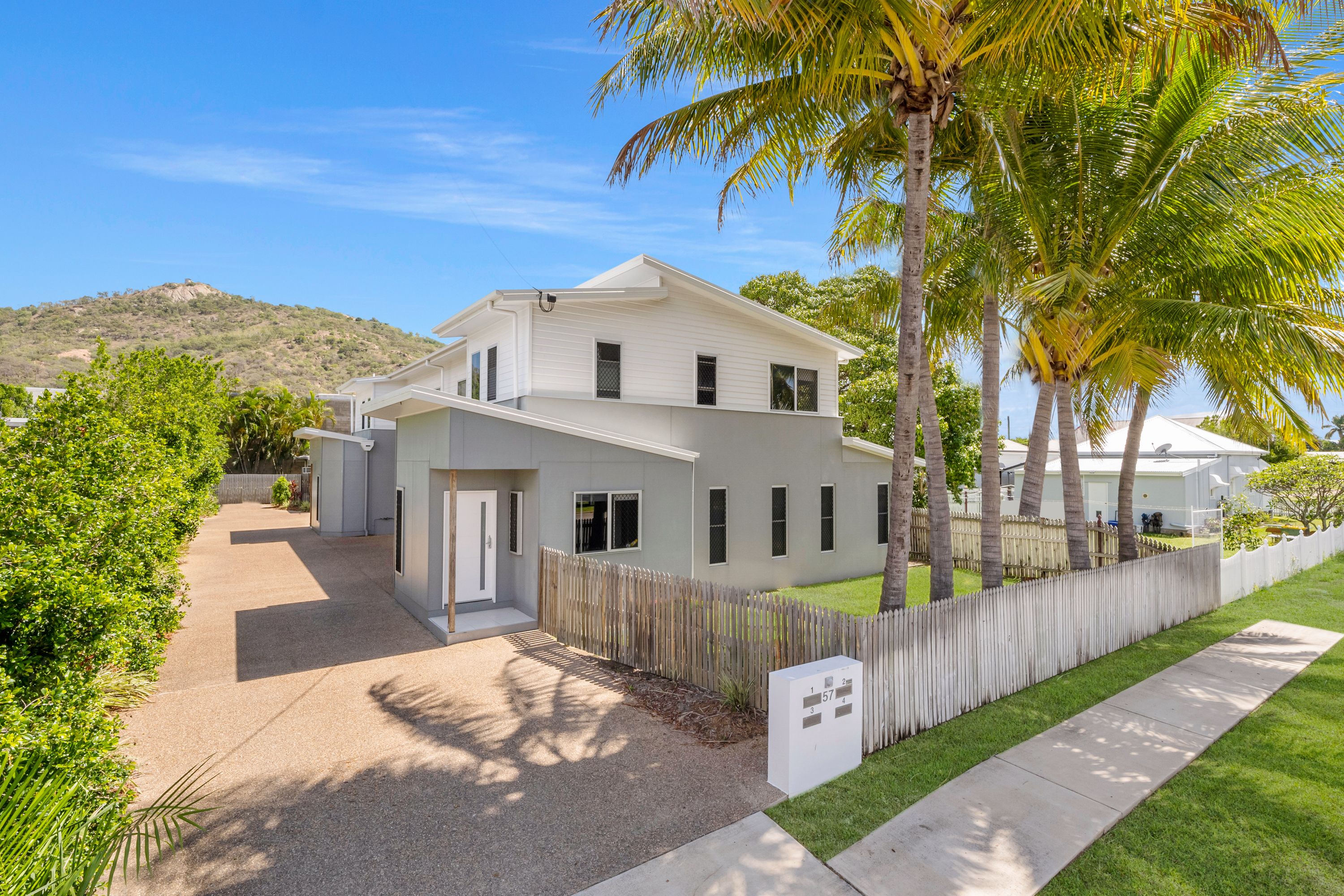 57 Livingstone Street, West End QLD 4810