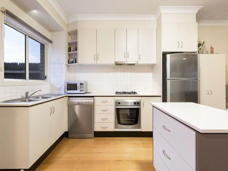 1/10 Gauntlet Road, Malvern East, VIC 3145
