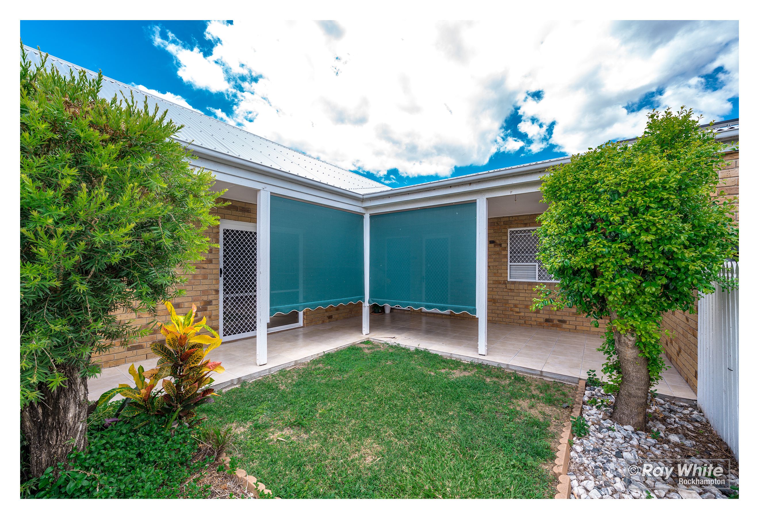 8/5 Kingfisher Parade, Norman Gardens, QLD 4701