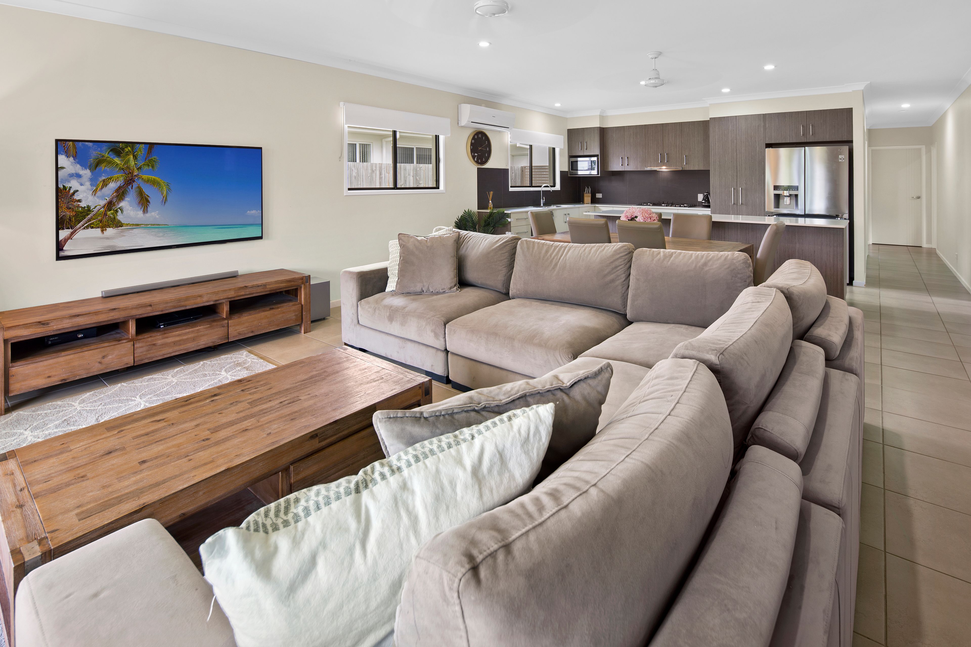 11 Twin Creek Court, Cannonvale, QLD 4802
