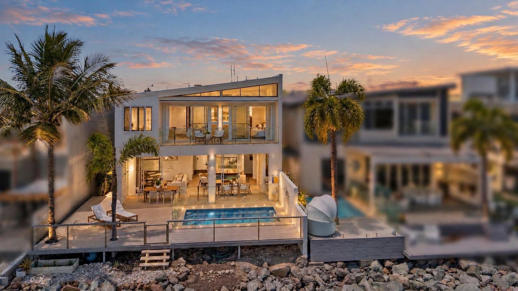 11/29 Mariners Drive — photo from Ray White Townsville