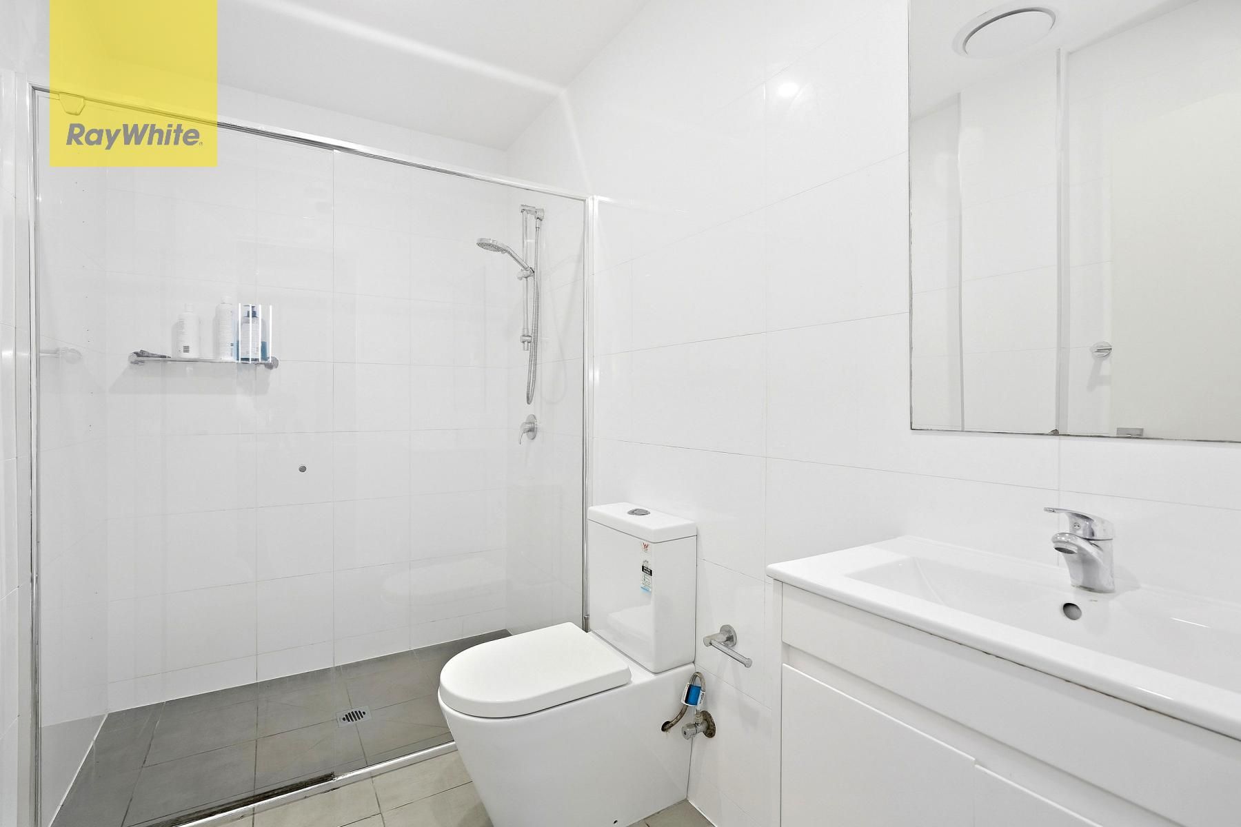 307/5B Hampden Road — photo 6 of 8