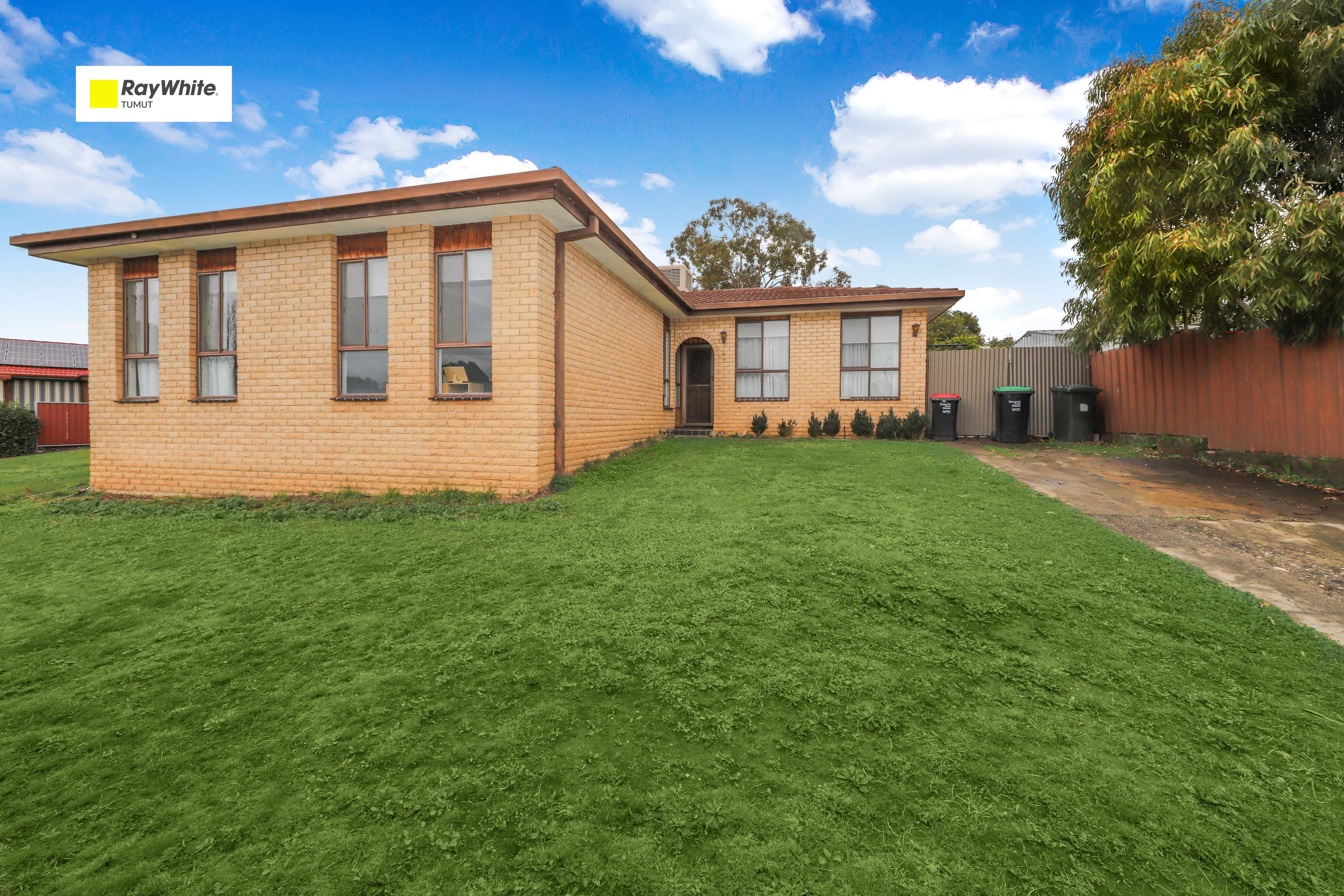 3 Gadara Place — photo from Ray White Tumut