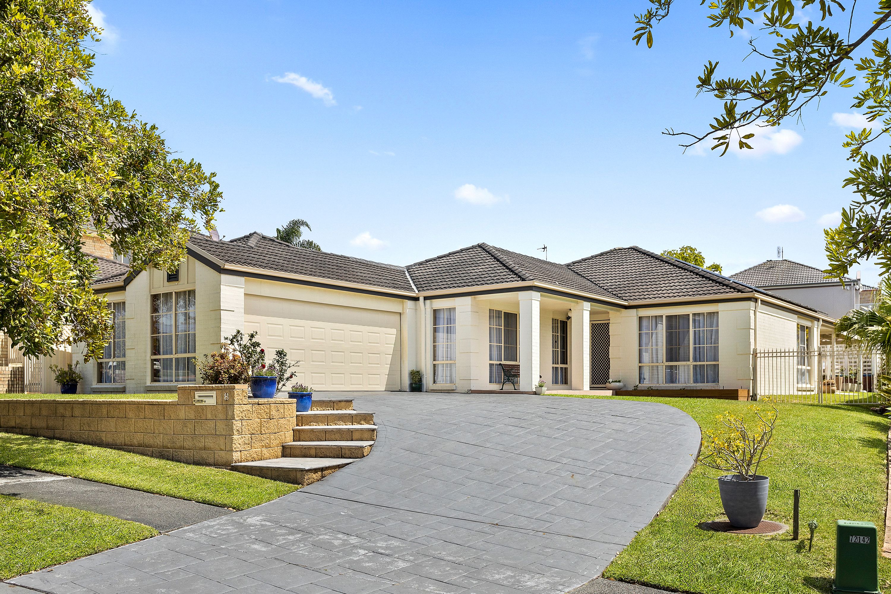 8 Southern Cross Boulevard — photo from Ray White Shellharbour City